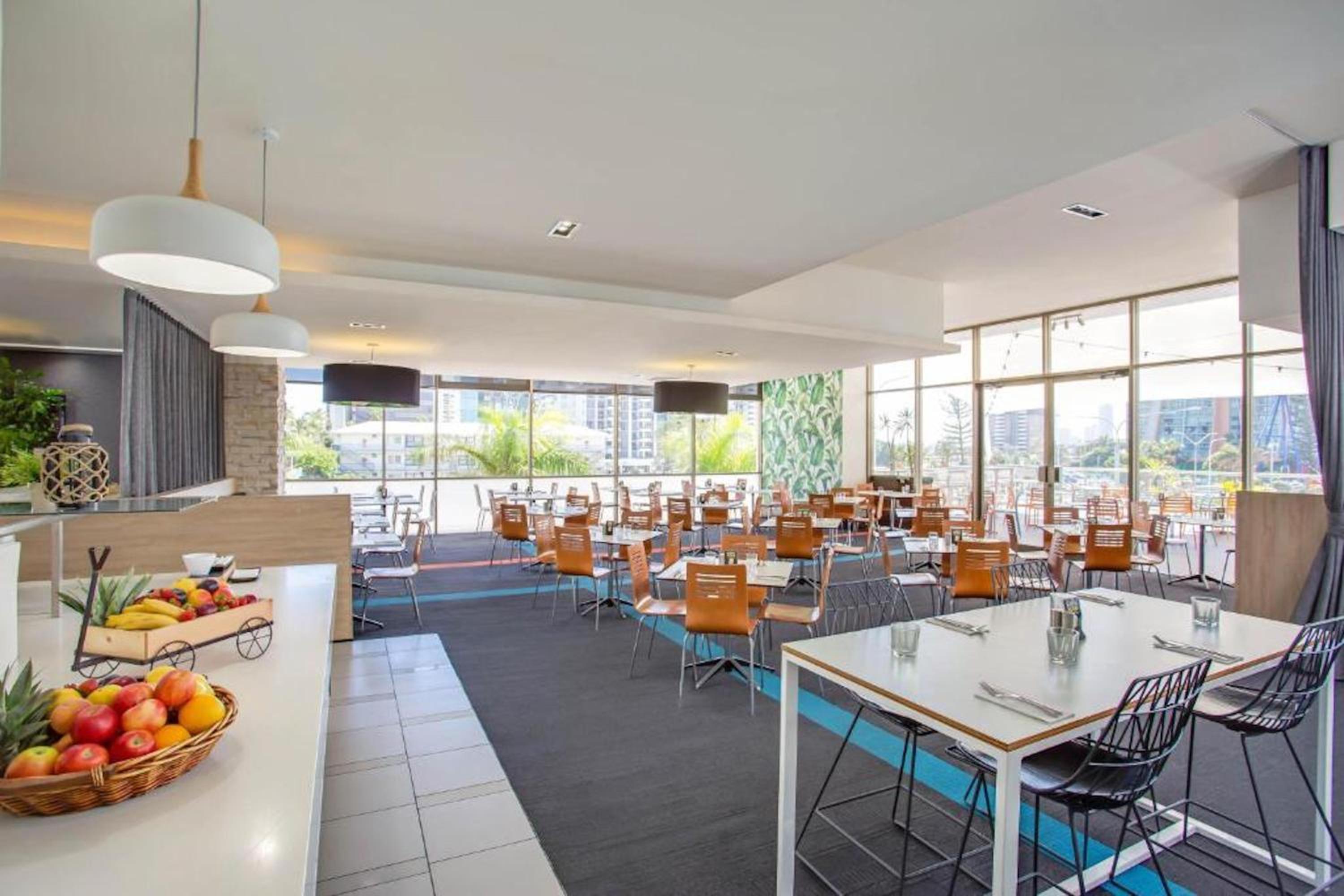 Hotel Apartments on 22 View Avenue, Surfers Paradise