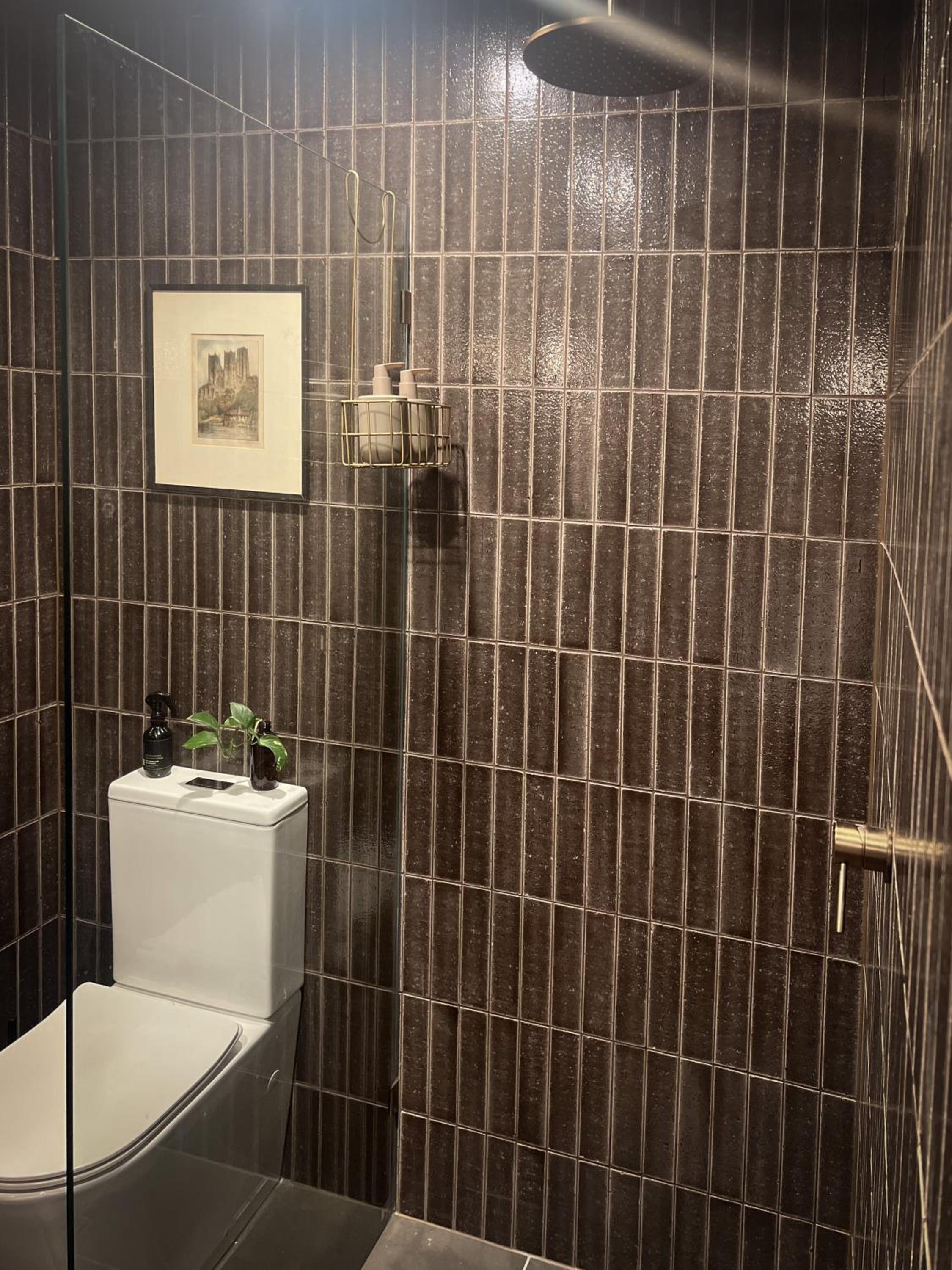 Charlie on Charlick - Fully Renovated 1BR Apt