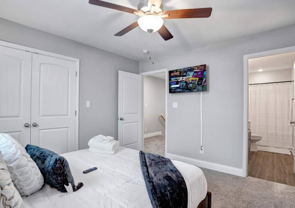 A Taste of Luxe: Upscale Condo Near Nashville and Ft Campbell view 2