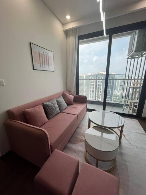 Modern 3br Vinhomes Masteri West Heights view 5