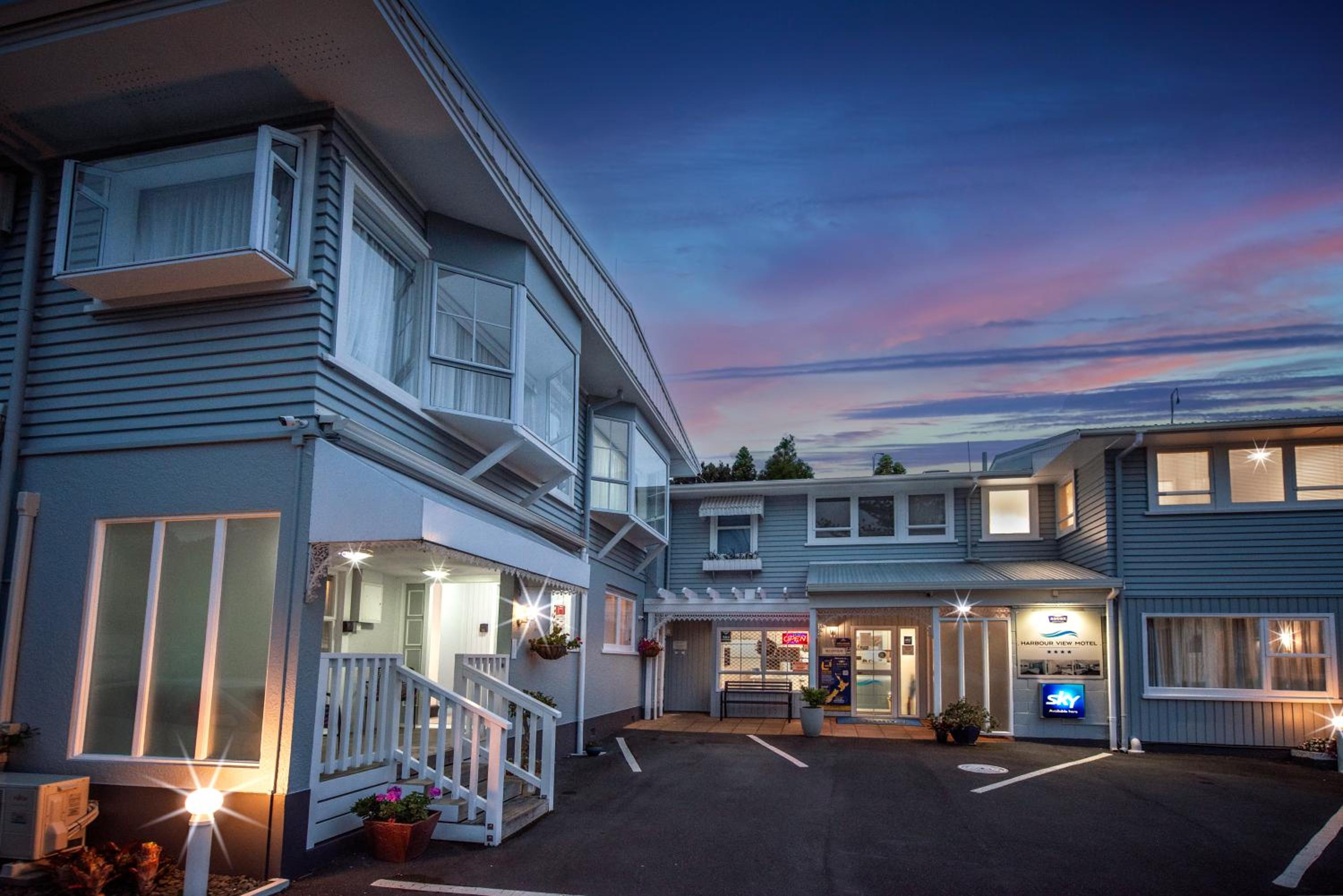 Harbour View Motel and Waterfront Apartments