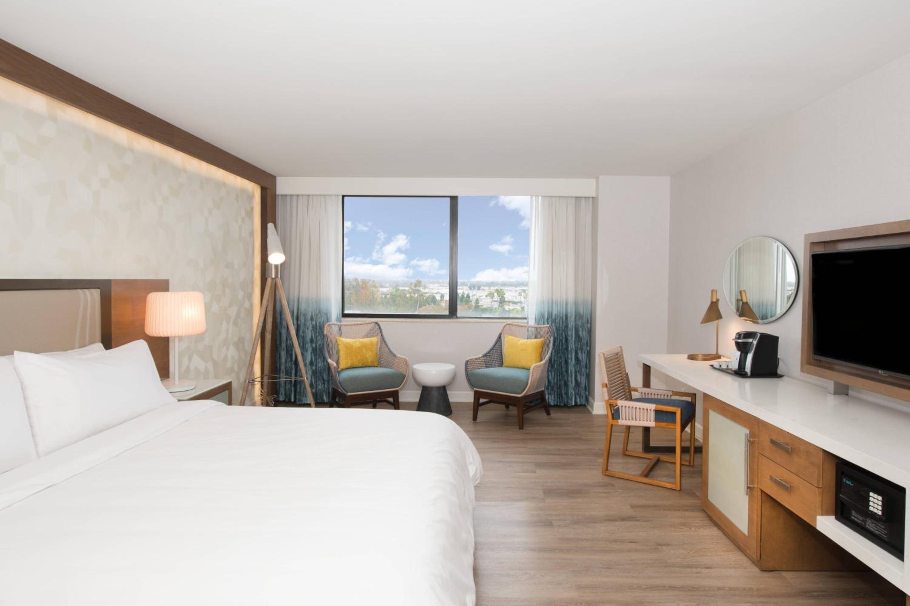 Renaissance Newport Beach Hotel - Property Image 73