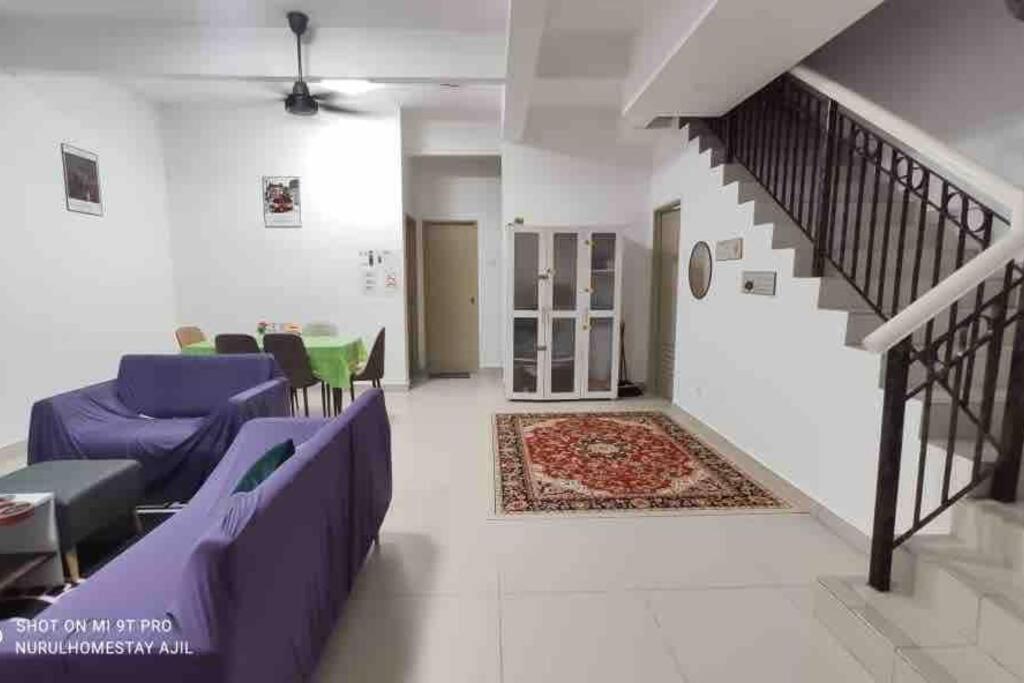Nurul Homestay Ajil