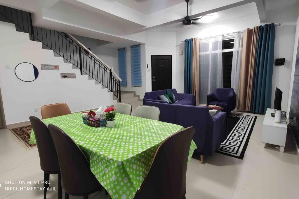 Nurul Homestay Ajil