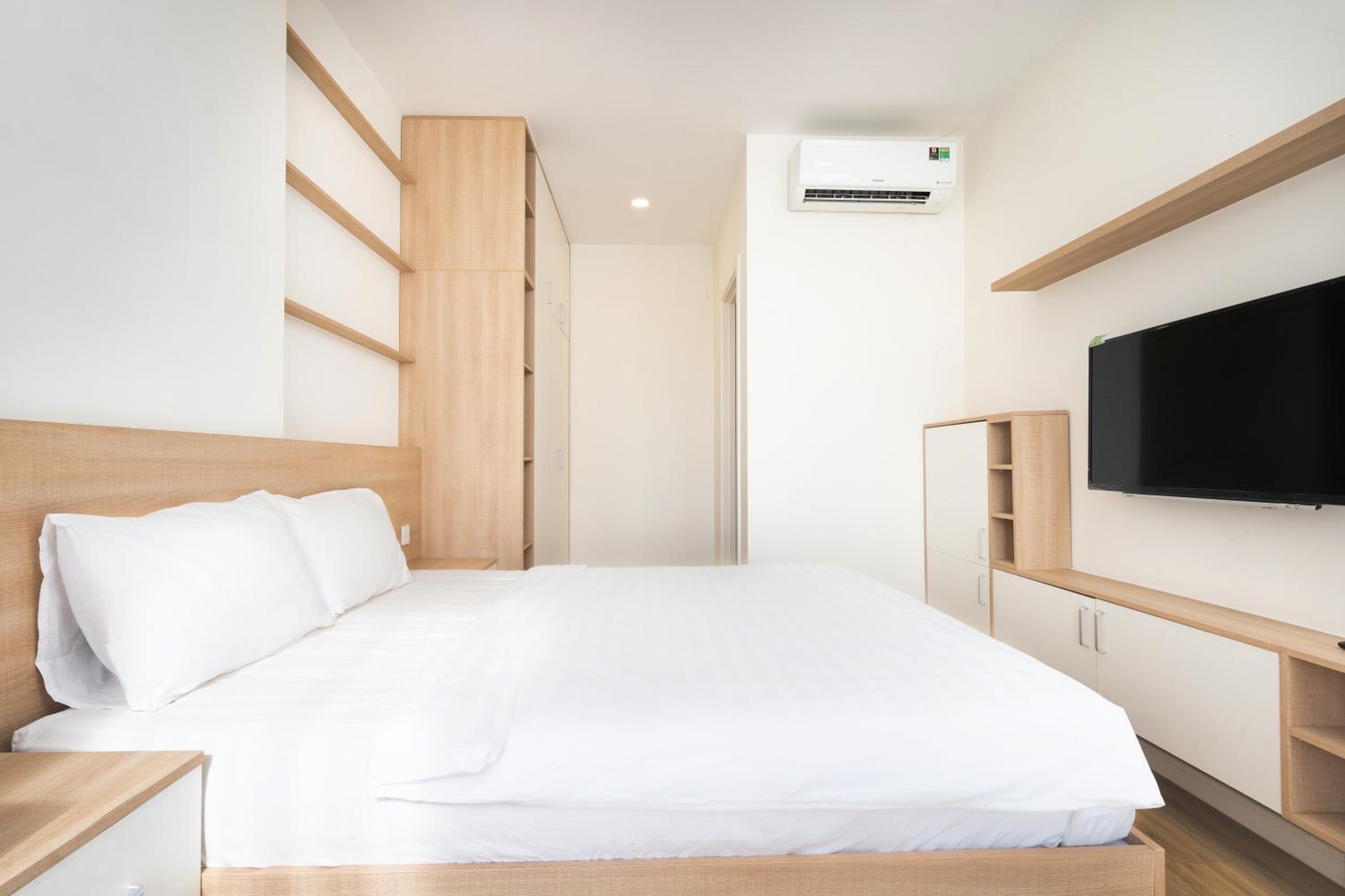 Helios Riverside Apartment