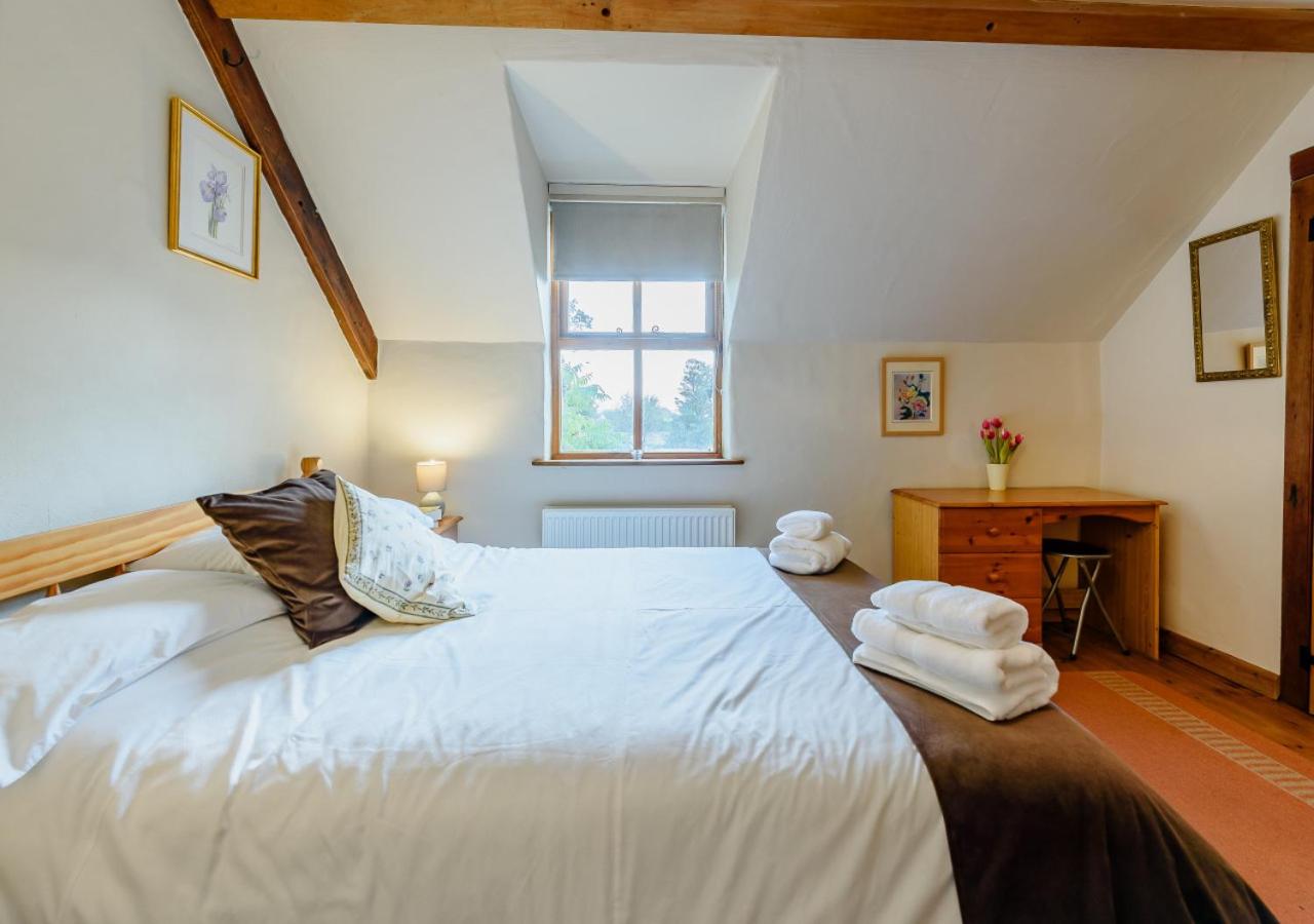 3 Bed in Manorbier oc-pw270a