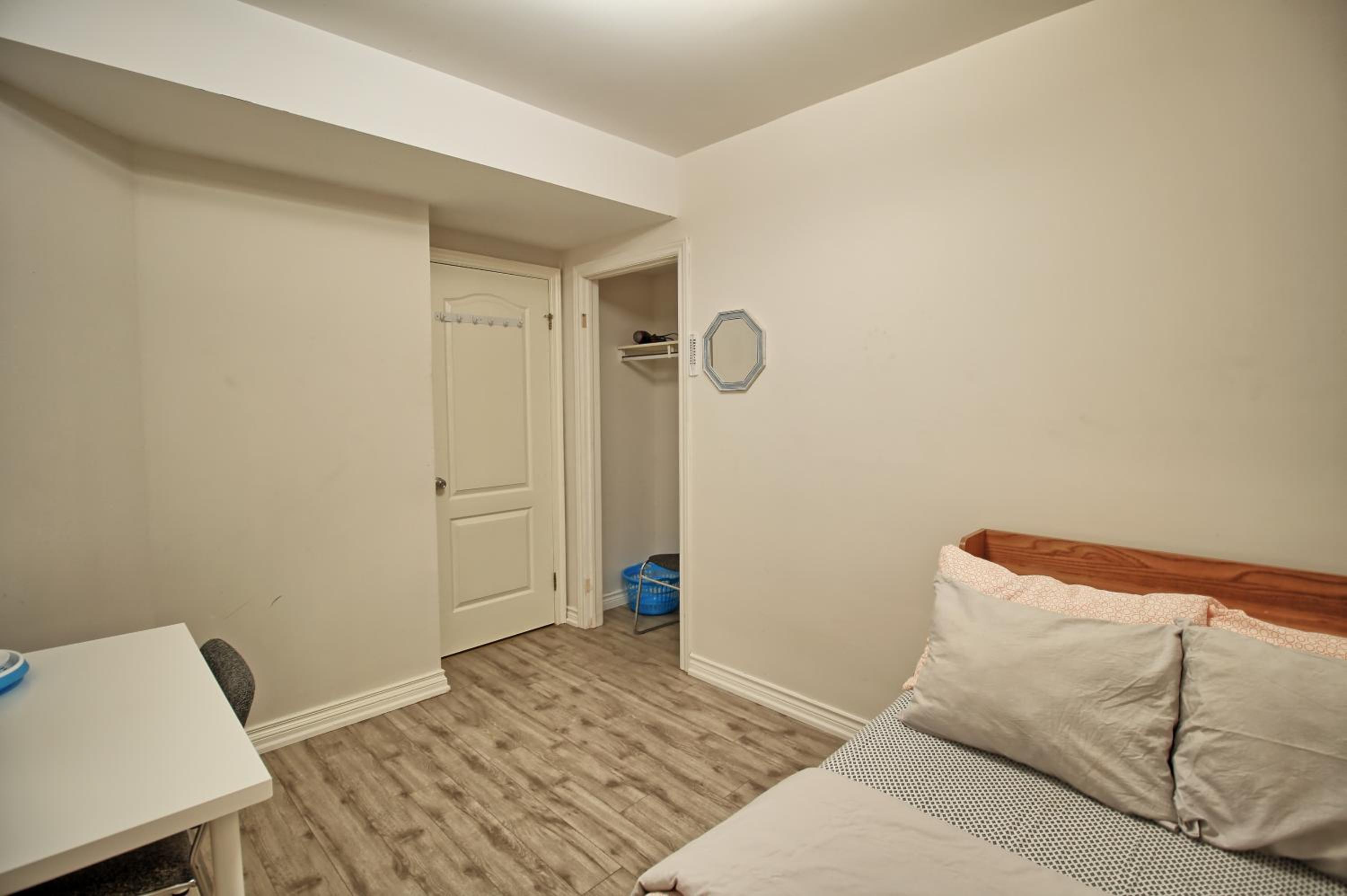 Soho, Comfortable with Free Parking Spot on basement