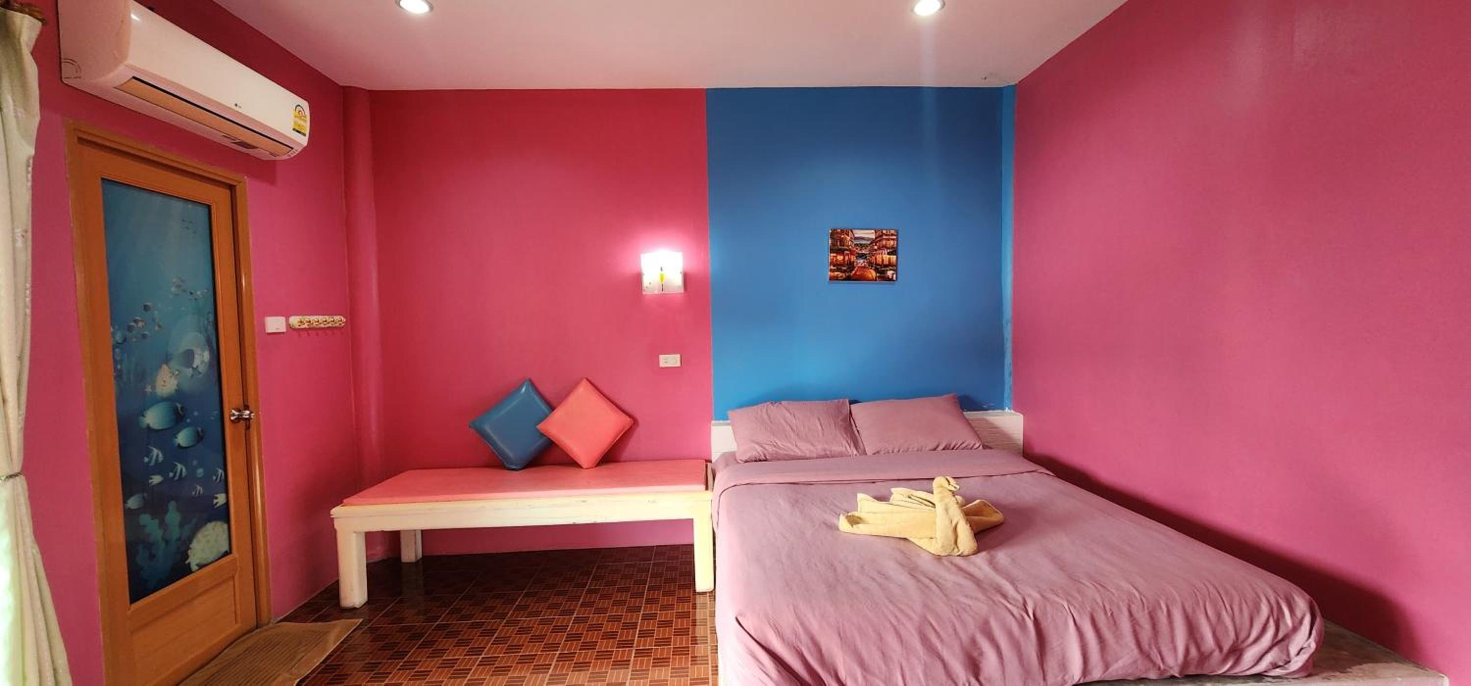 Photo 11