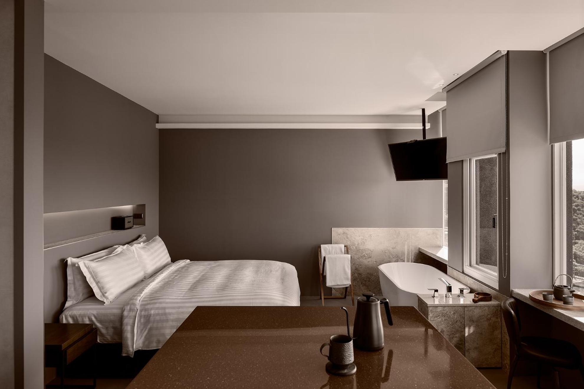 hotel room