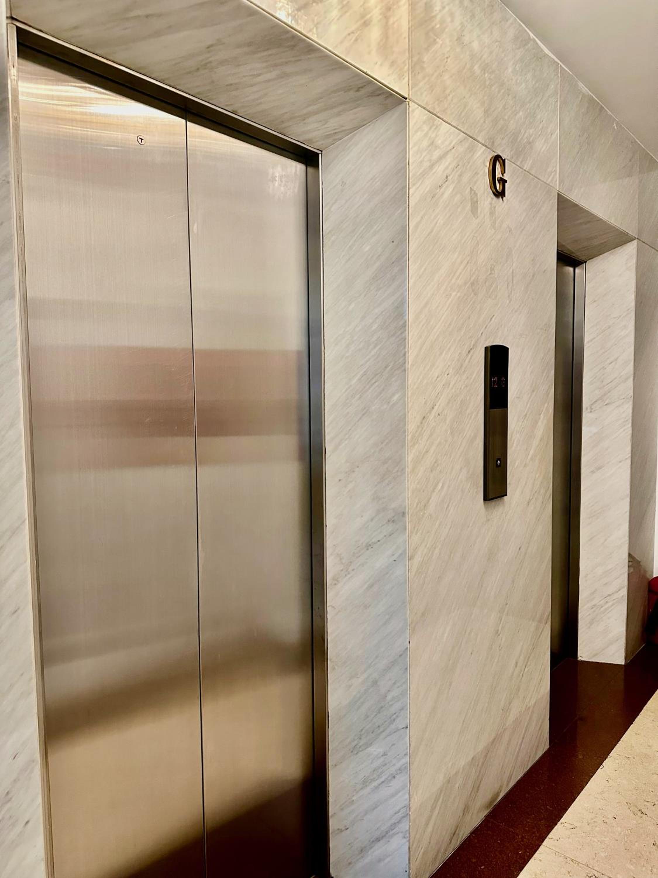 Avila Apartment - Central District 1