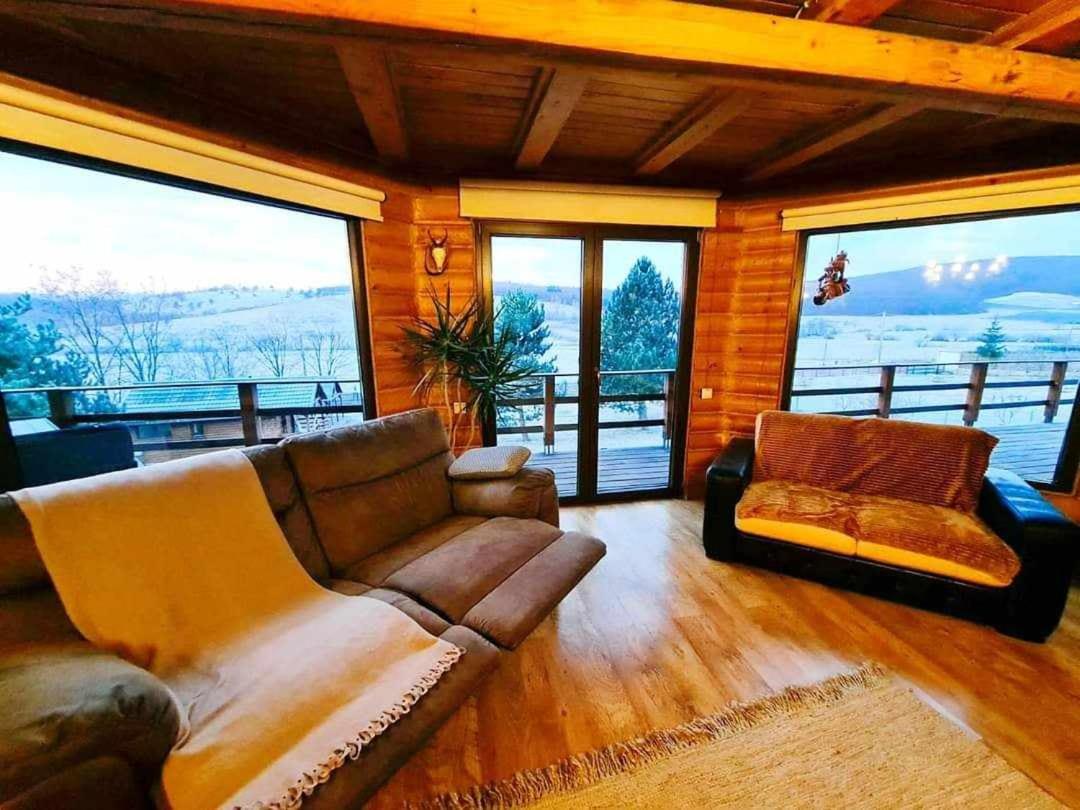 Lucky Vila de Vânătoare