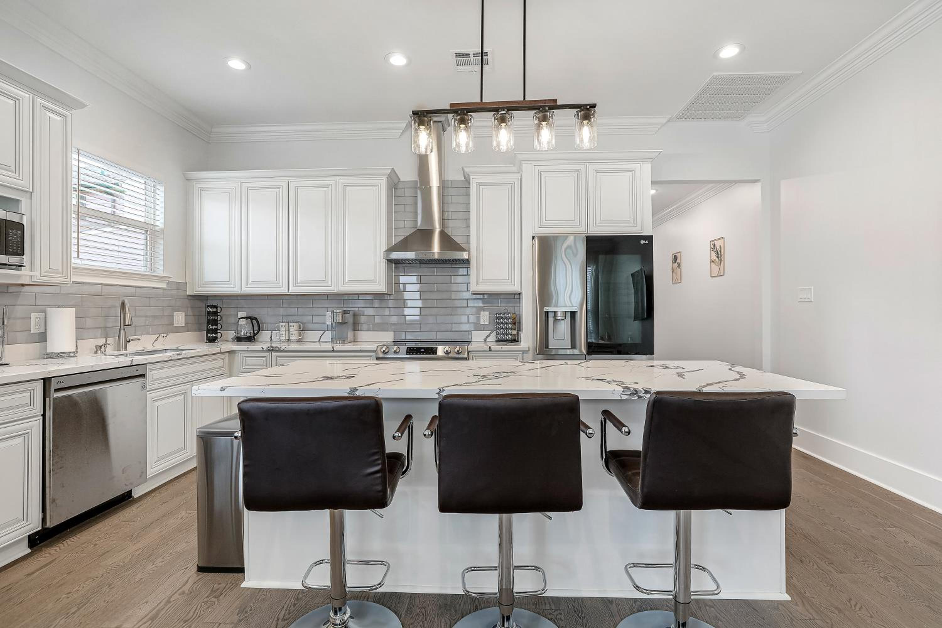 New Orleans Vacations - New 4 Bed luxury house w/Private Heated Pool - Property Image 1
