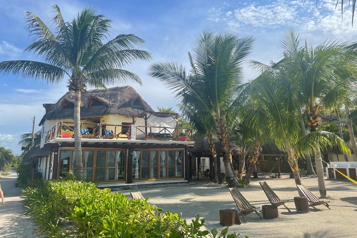 CASA LUZ BEACH FRONT view 2
