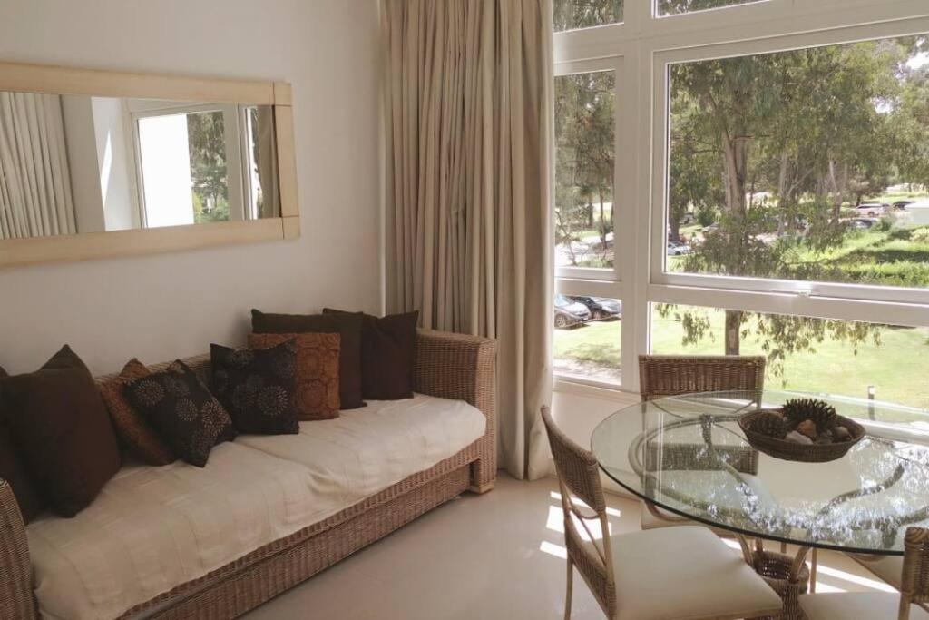 Green Park 116 D Monoambiente 4 pax. frente al lago view 5