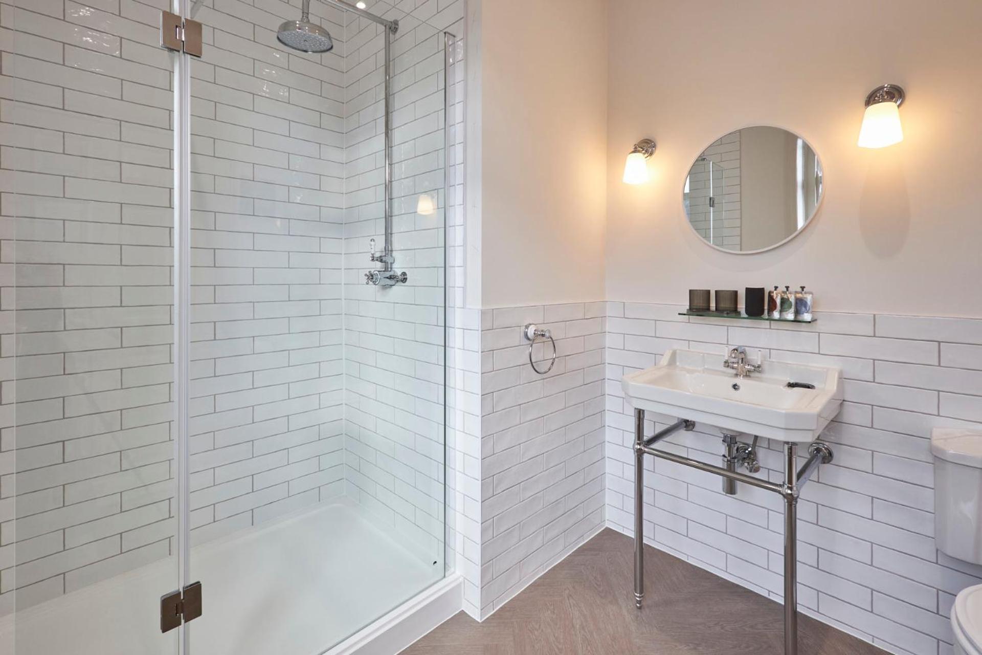 Wooler Vacations - Arlington House Hotel - Self Check-In Suites - Property Image 5