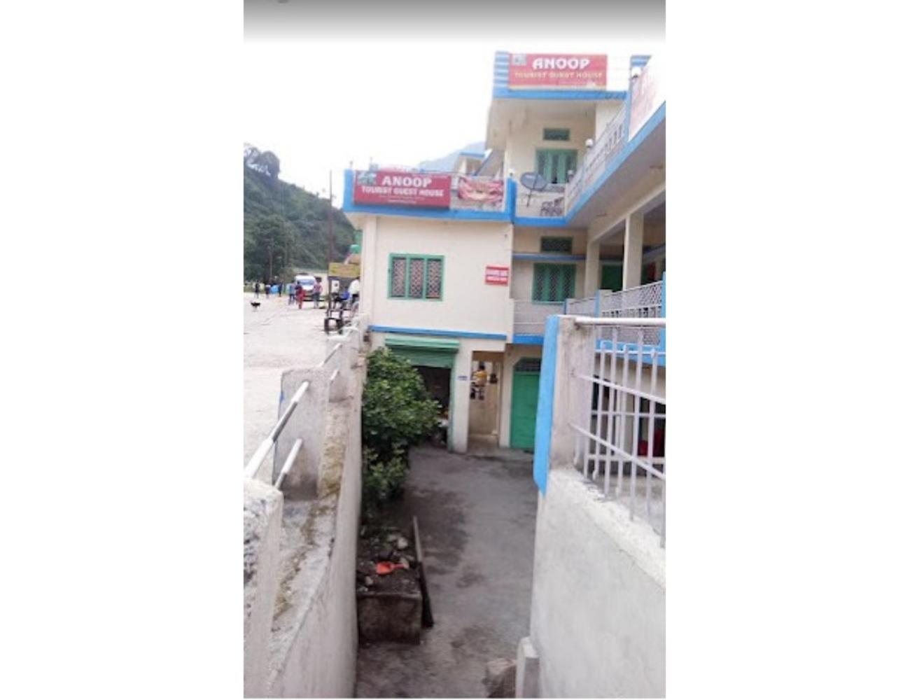 Anoop Tourist Guest House, Phata
