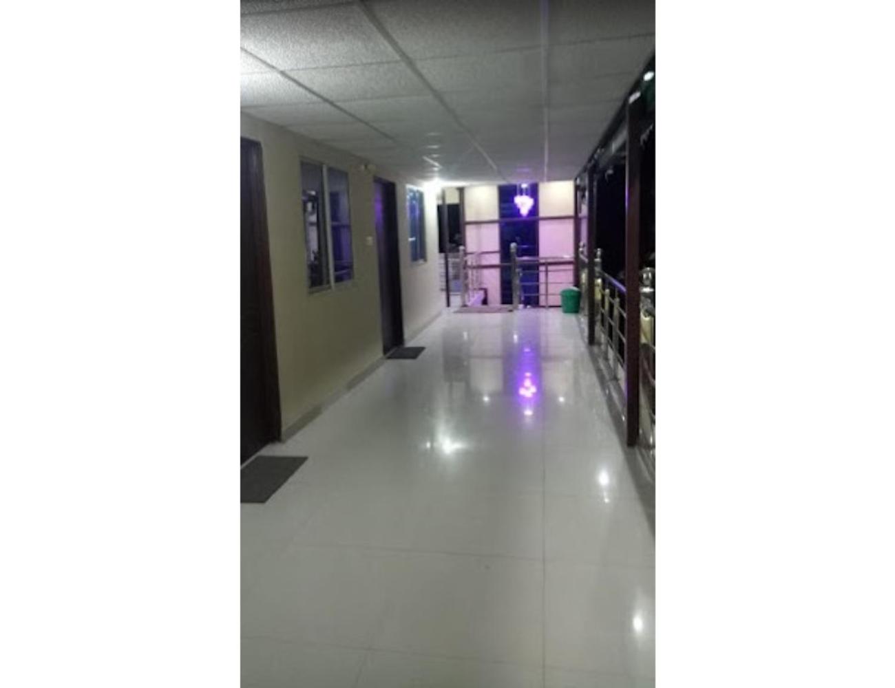 Anoop Tourist Guest House, Phata