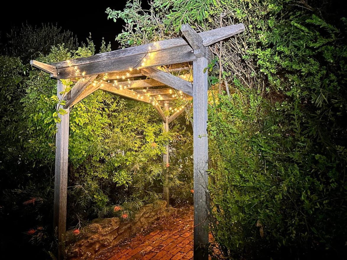 The Karri Hideaway- Sauna and Spa!