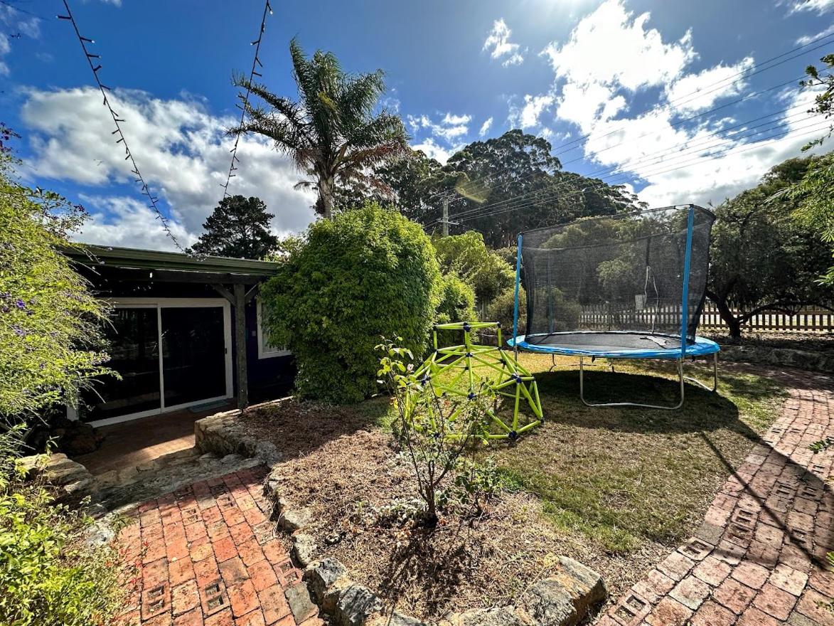 The Karri Hideaway- Sauna and Spa!