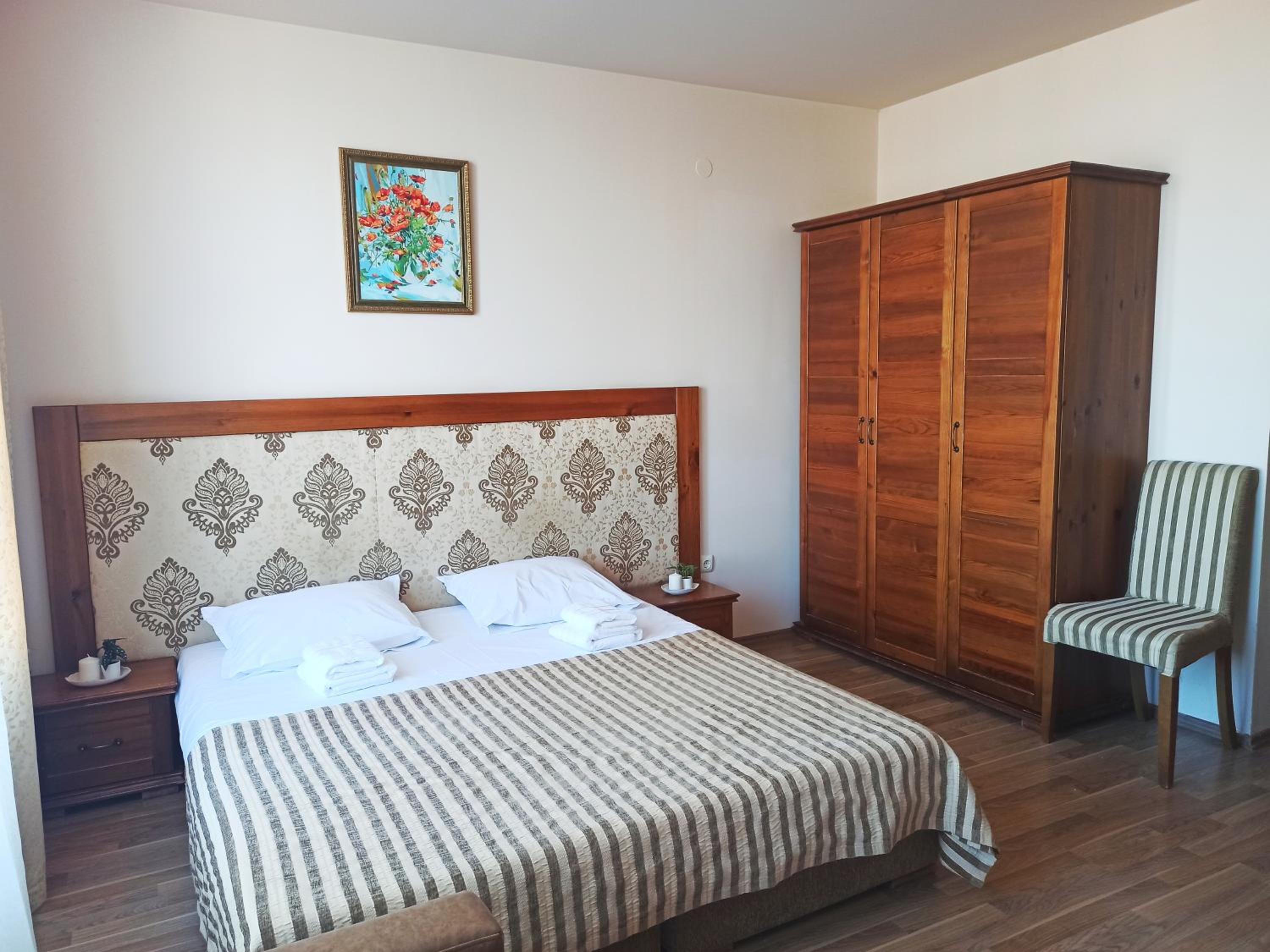 Sunrise View with Free SPA and Bottle of Wine in Cornelia Deluxe Residence, free Parking