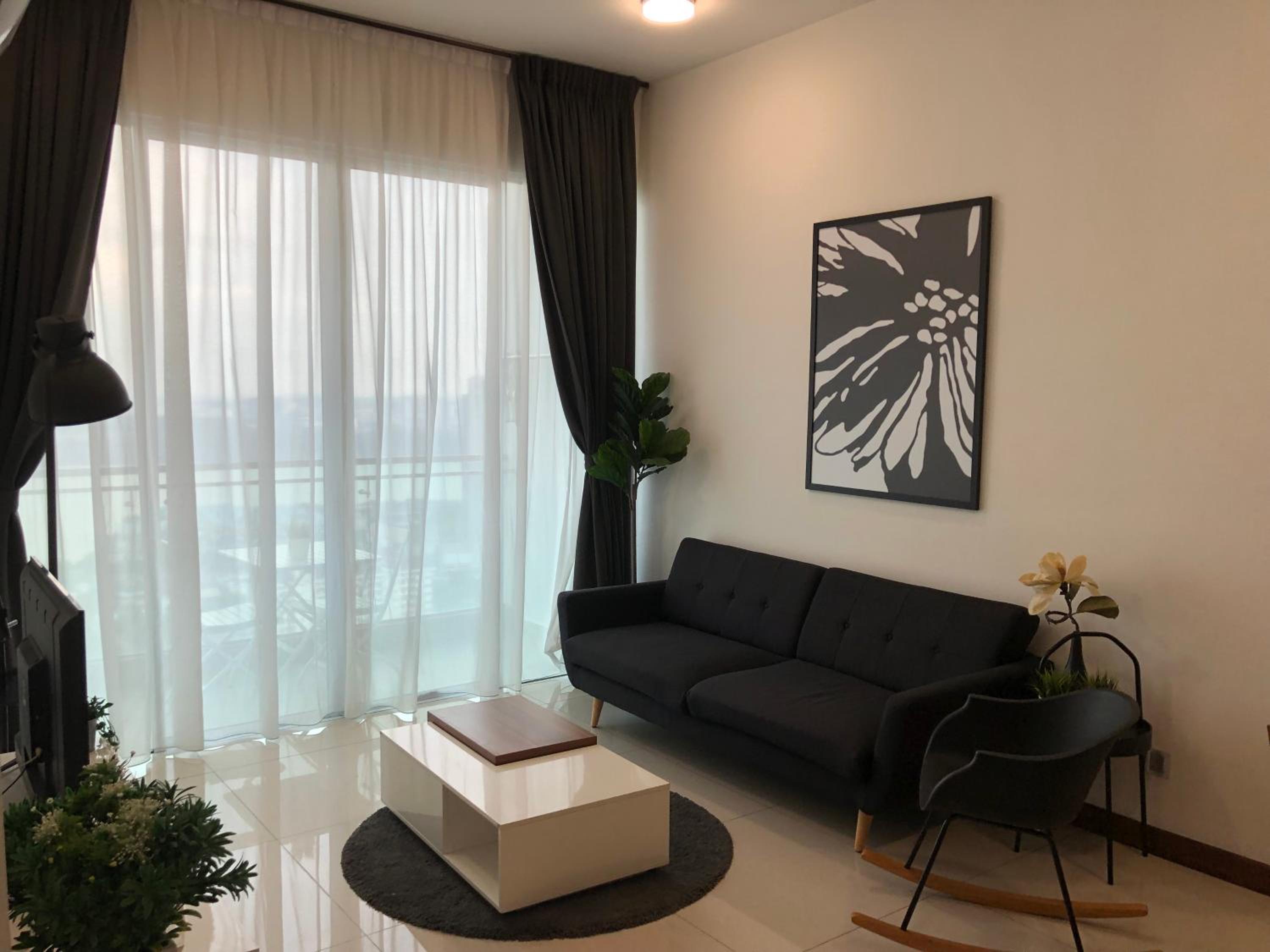 Paragon Suite Homestay by Antlerzone