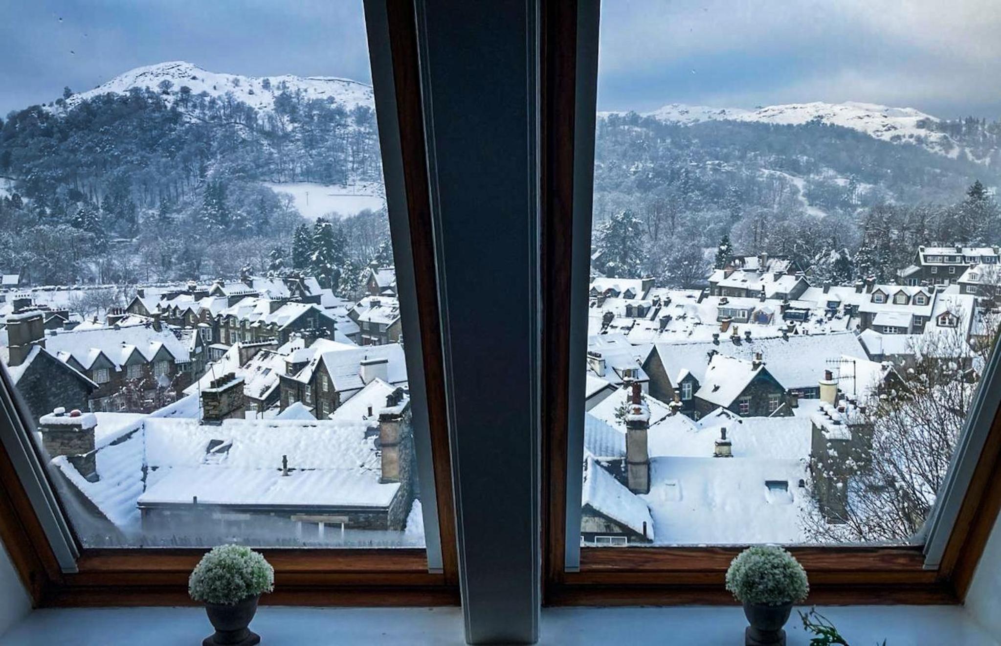 Ambleside View, stunning roof top views over Ambleside to the fells