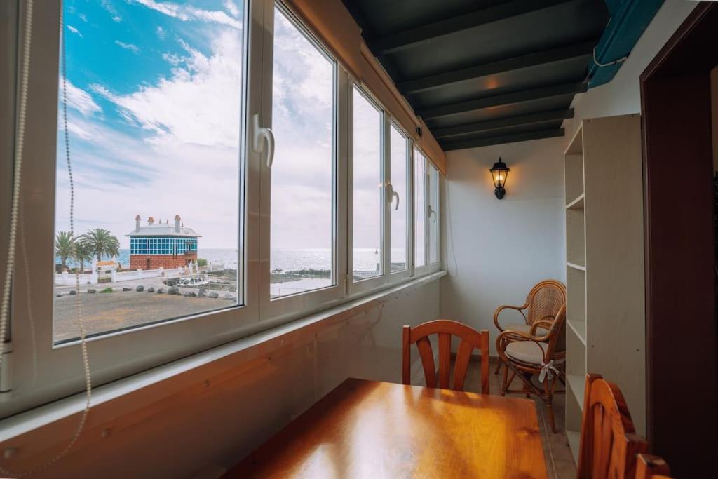 Precioso apartamento junto al mar.