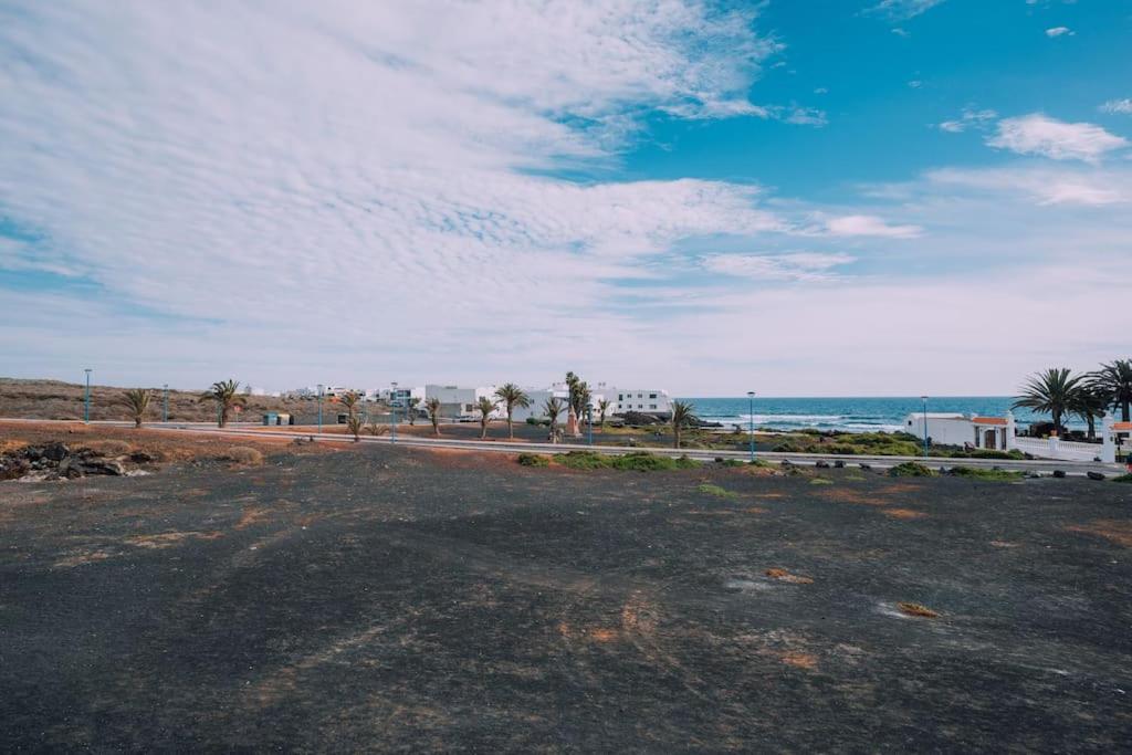 Precioso apartamento junto al mar.