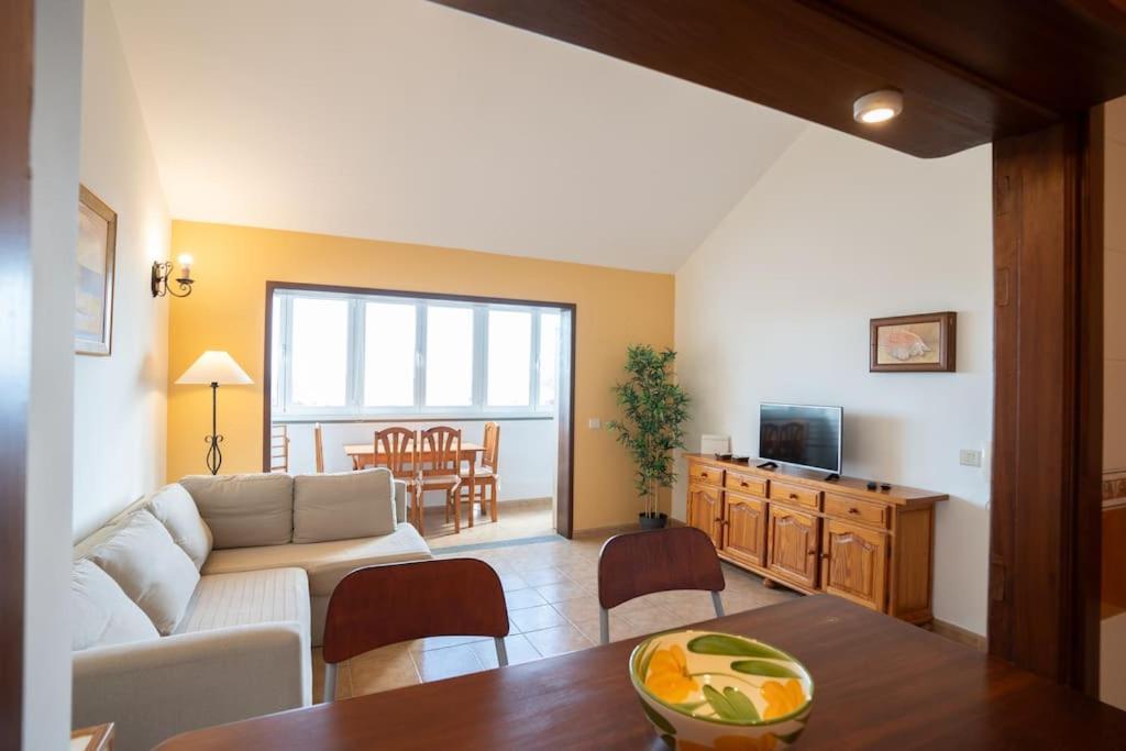 Precioso apartamento junto al mar.