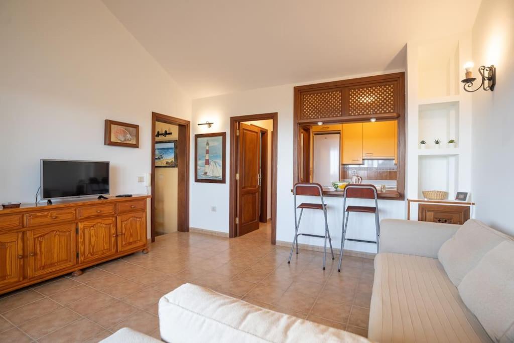 Precioso apartamento junto al mar.