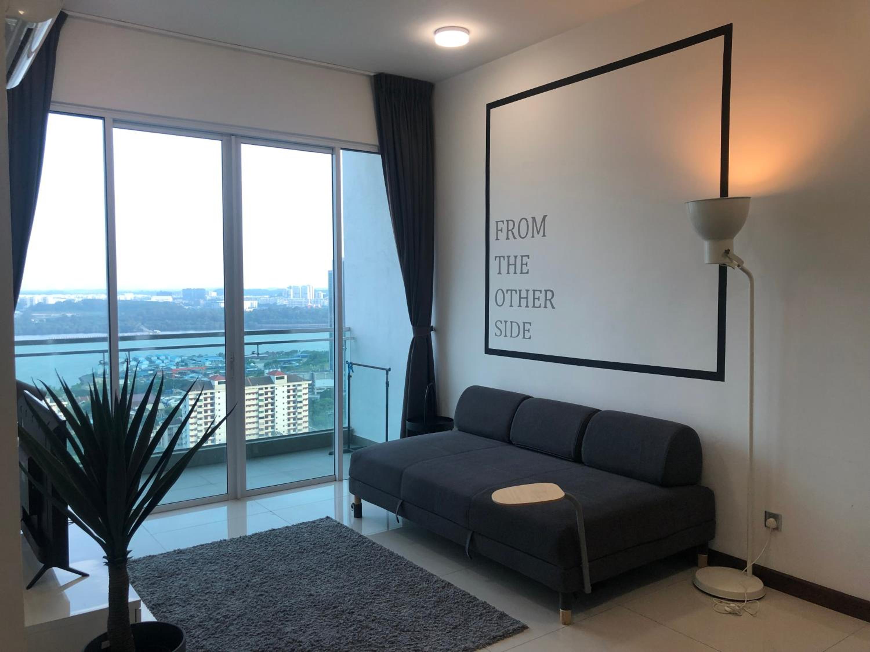 Paragon Suite Homestay by Antlerzone