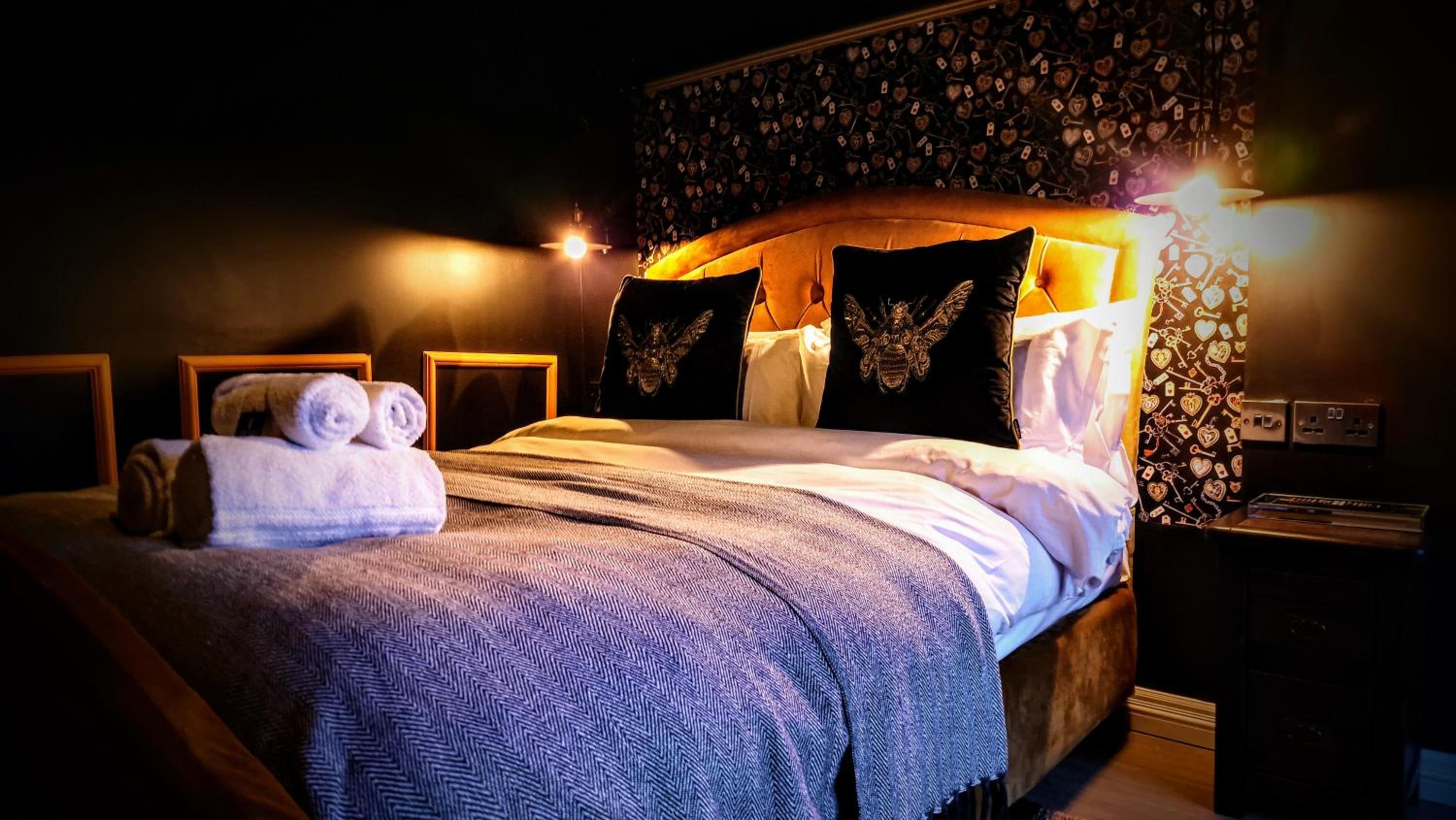 Oxford Vacations - The Mad Hatter's Guestrooms - Property Image 16