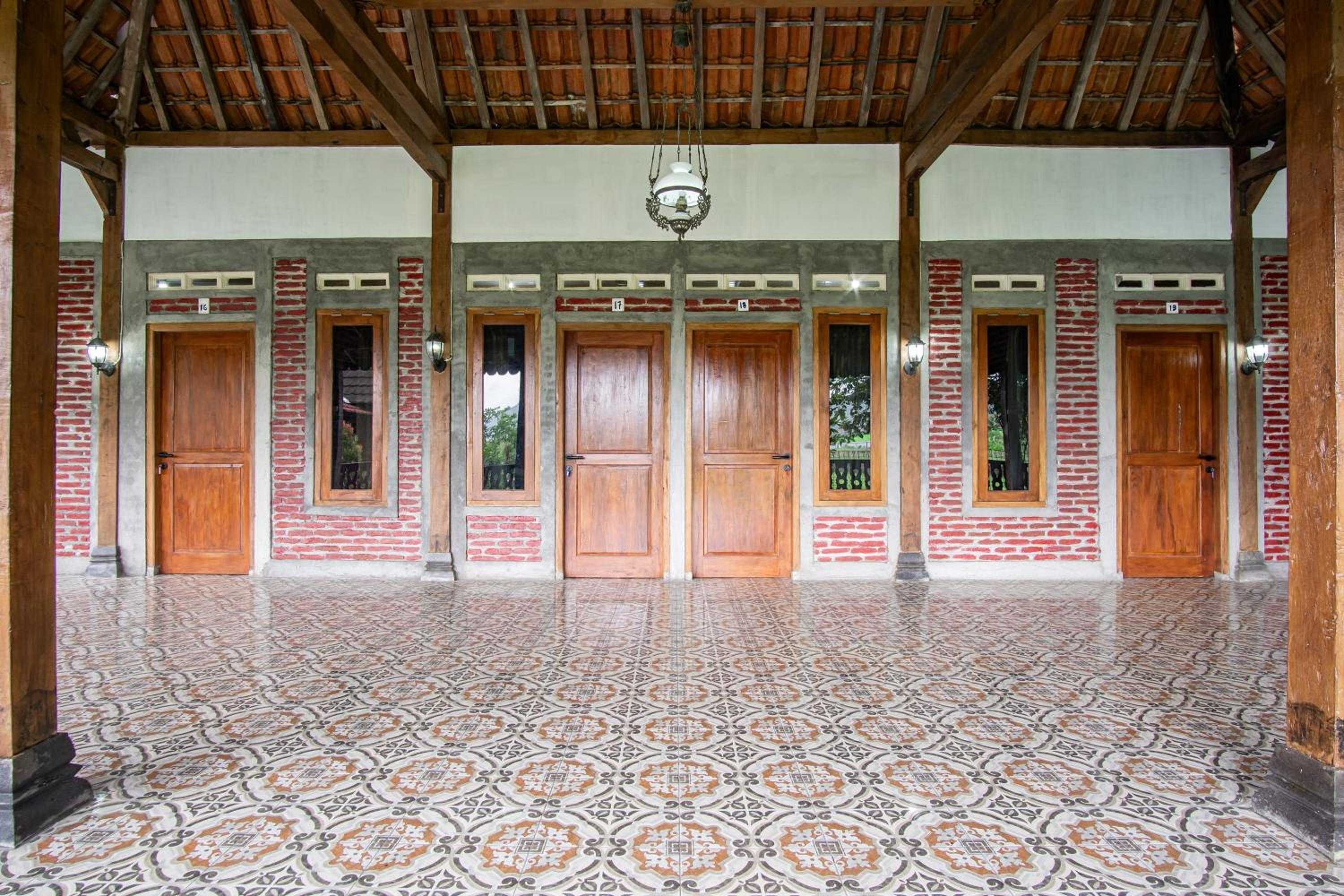Joglo Ndalem Sabine Syariah view 4