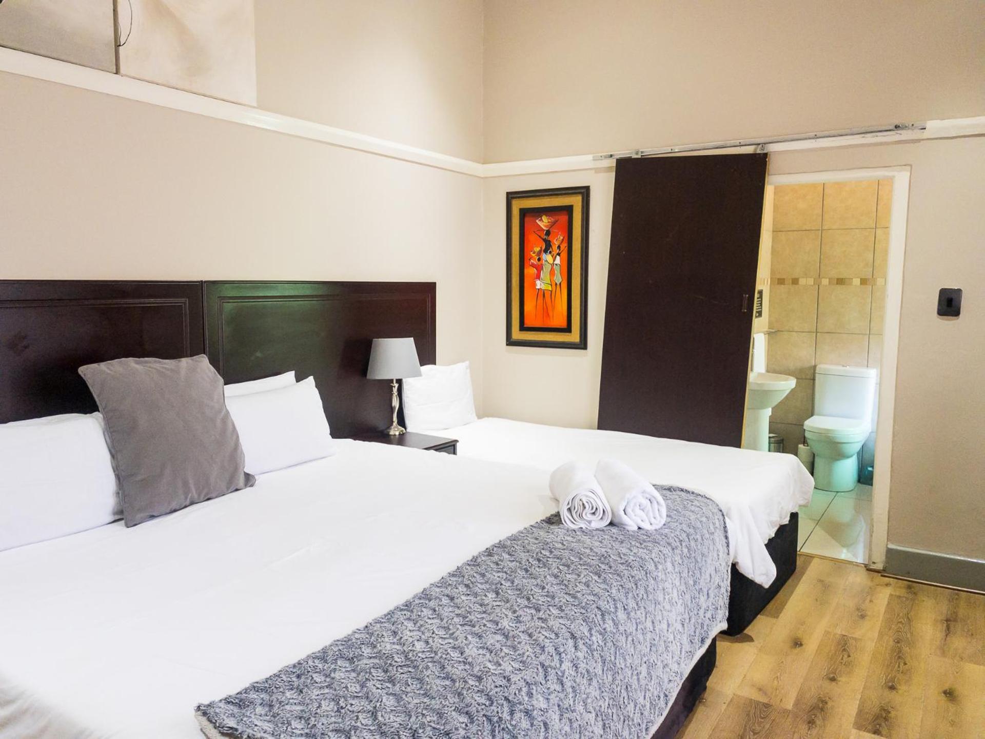 New England Guest House by Ilawu