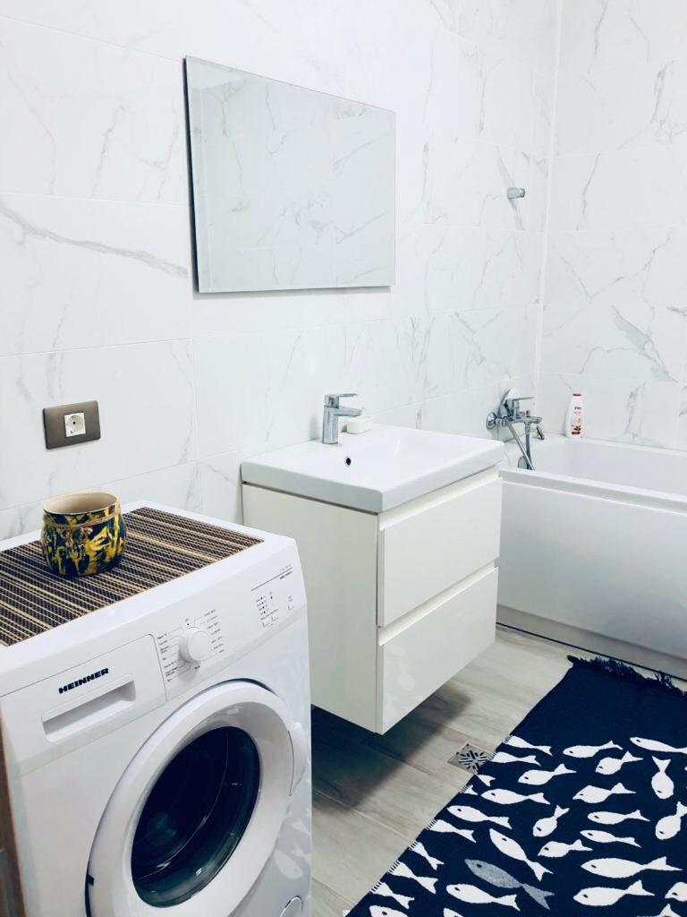 Summer Vibe by Euxin Accomodations view 3