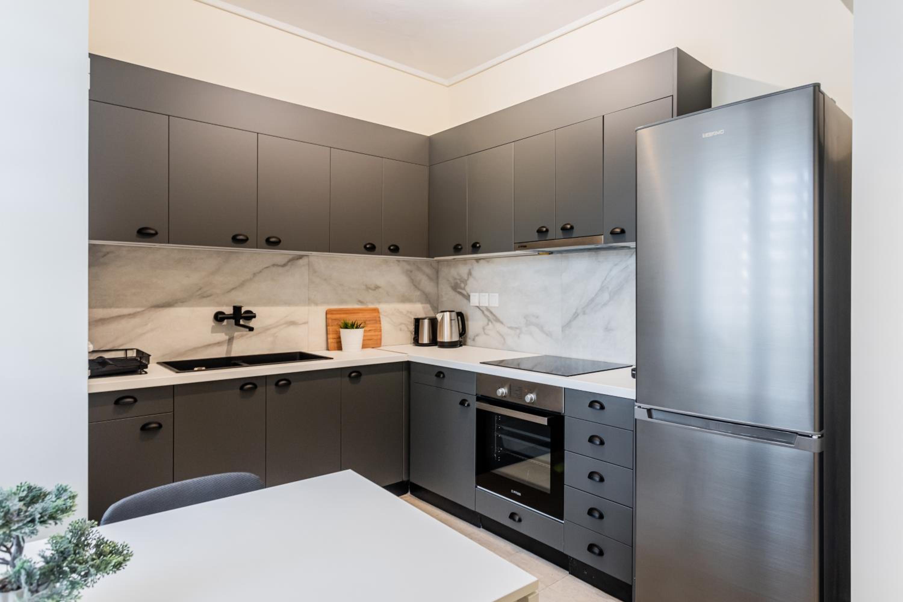 Radiant 2BR Apartment in Neo Psichiko by UPSTREET