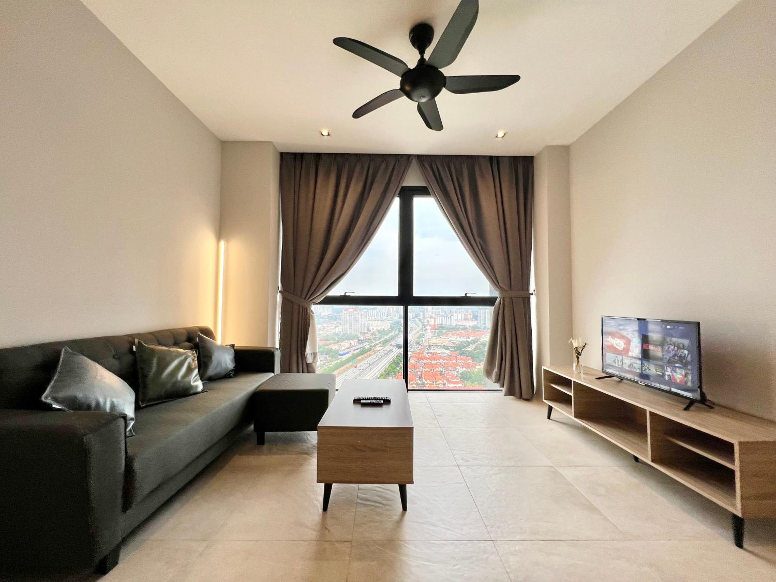 LA 1-10 Pax Cozy Home Tropicana 3Rooms 4QBeds Wifi&TV photo 1