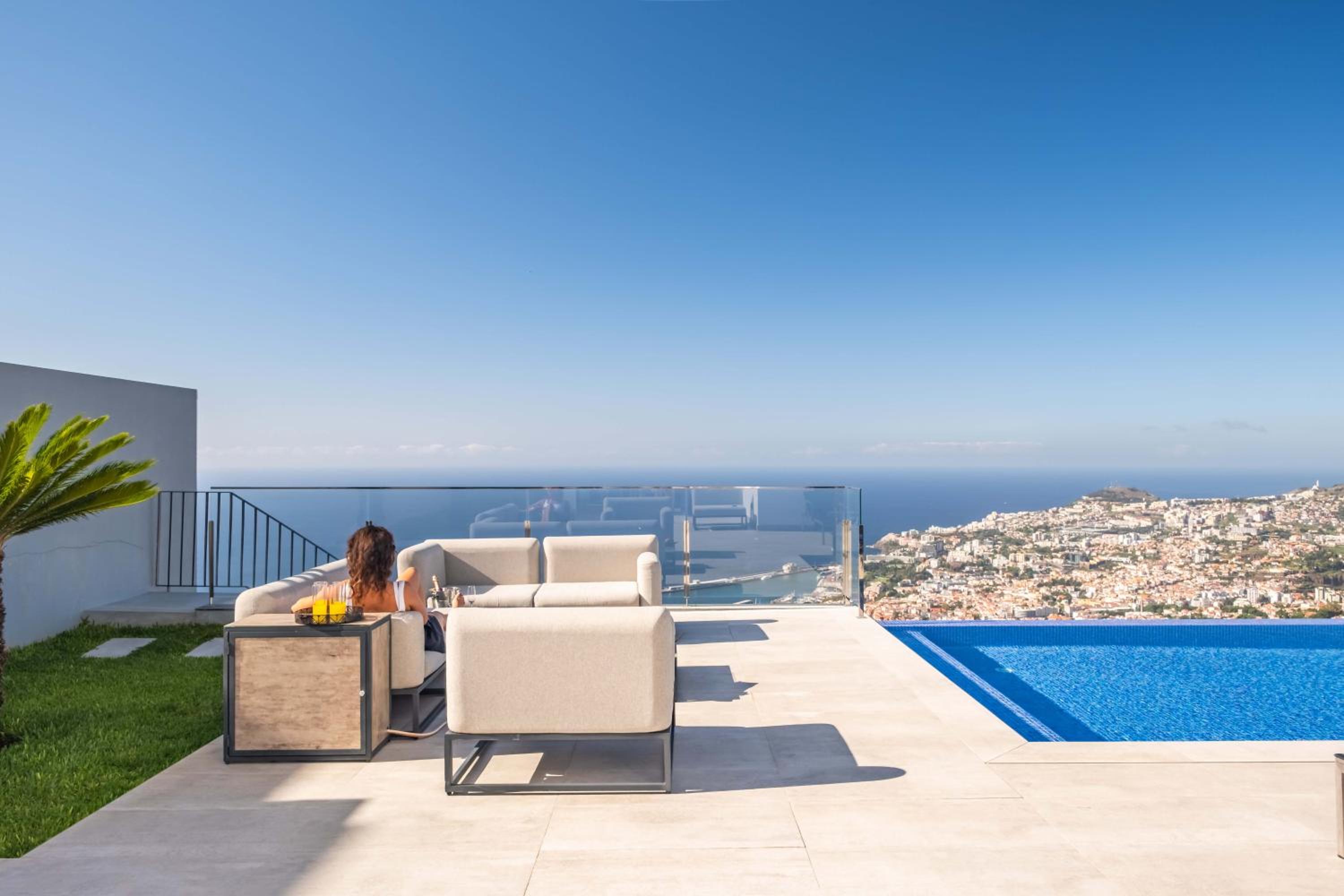 Villa Boa Nova Branca by LovelyStay view 4