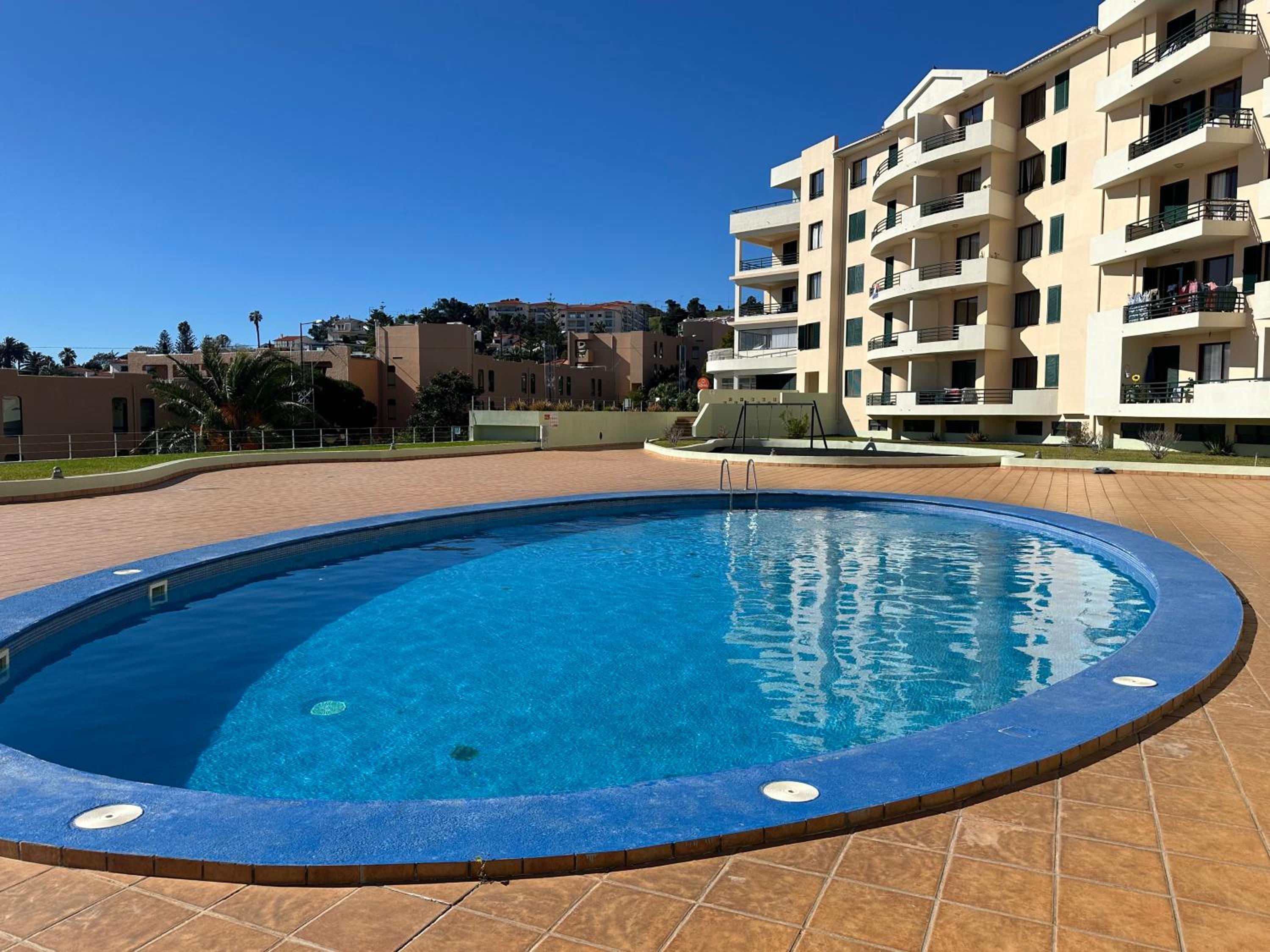 FUNCHAL APARTMENT WITH POOL - Garajau 2 view 3