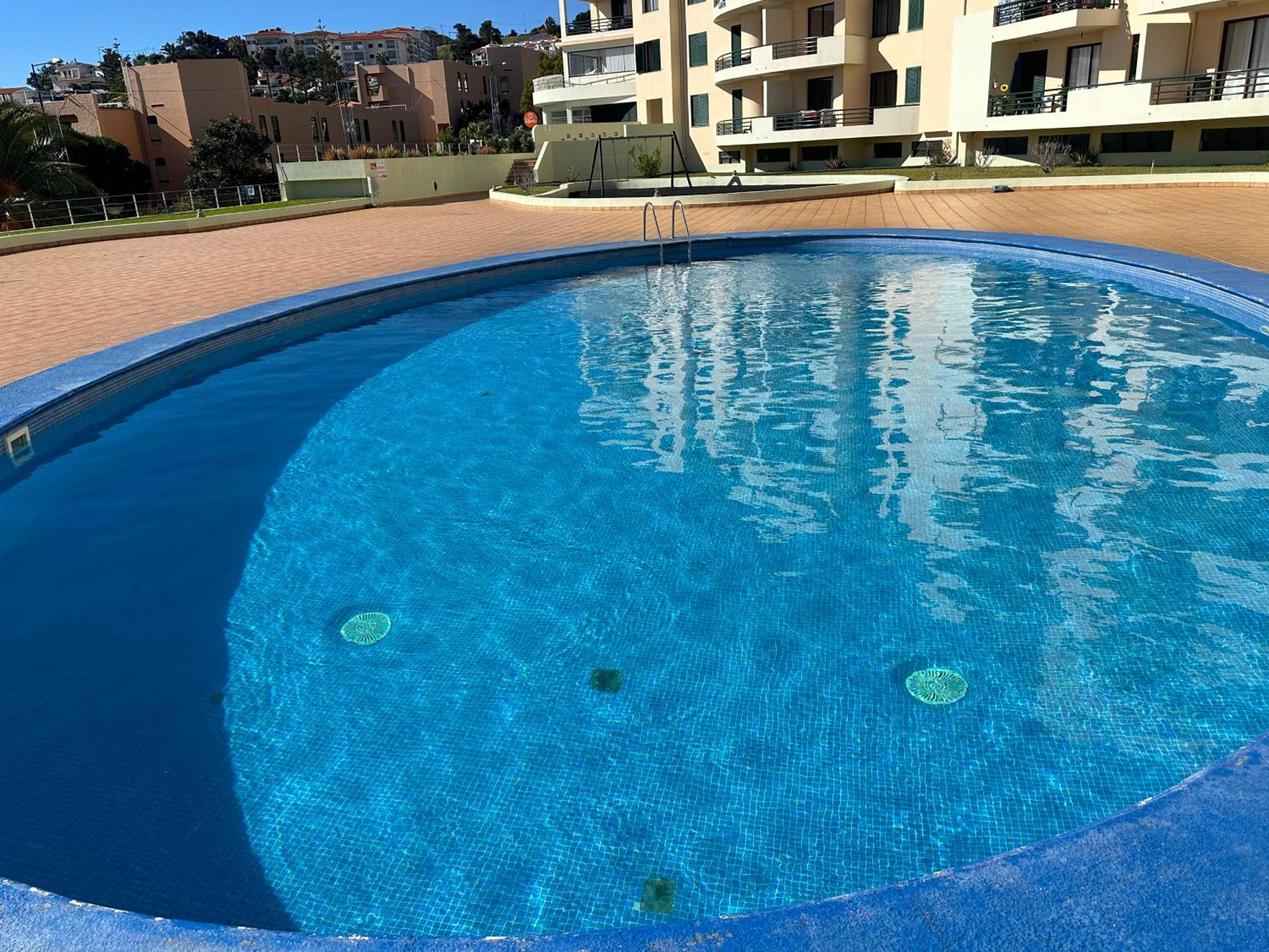 FUNCHAL APARTMENT WITH POOL - Garajau 2 view 4