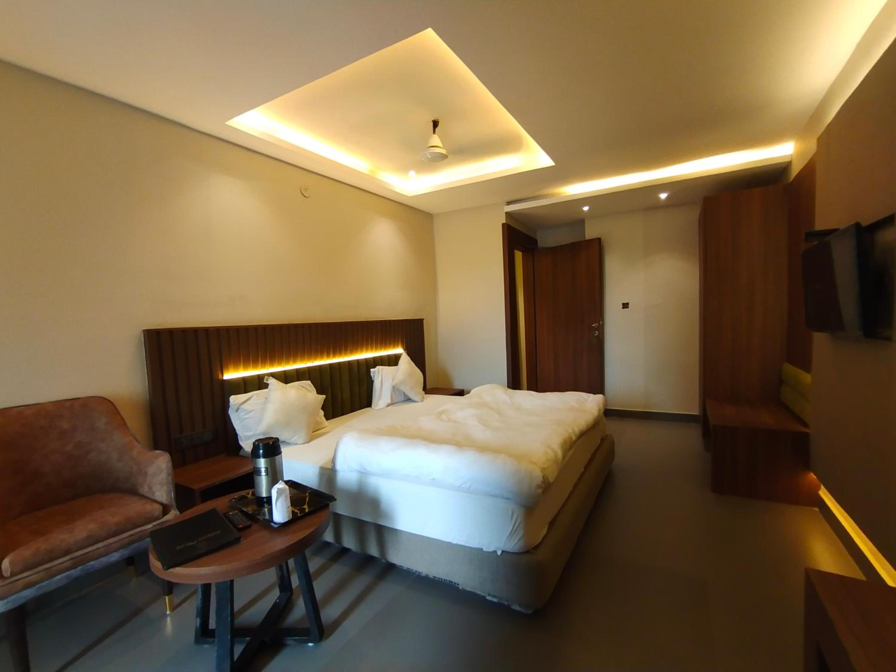 Hotel Gagan Plaza
