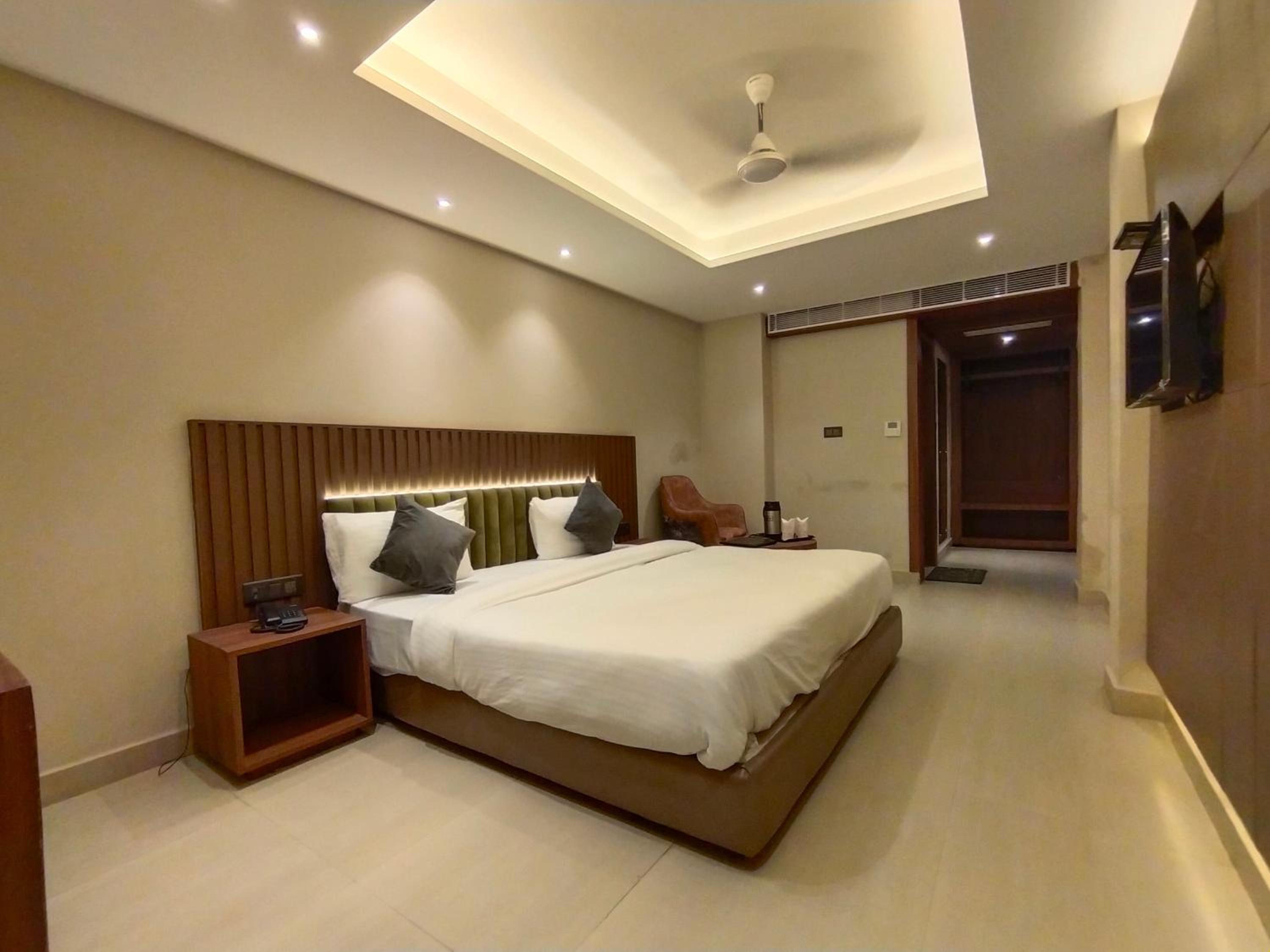 Hotel Gagan Plaza