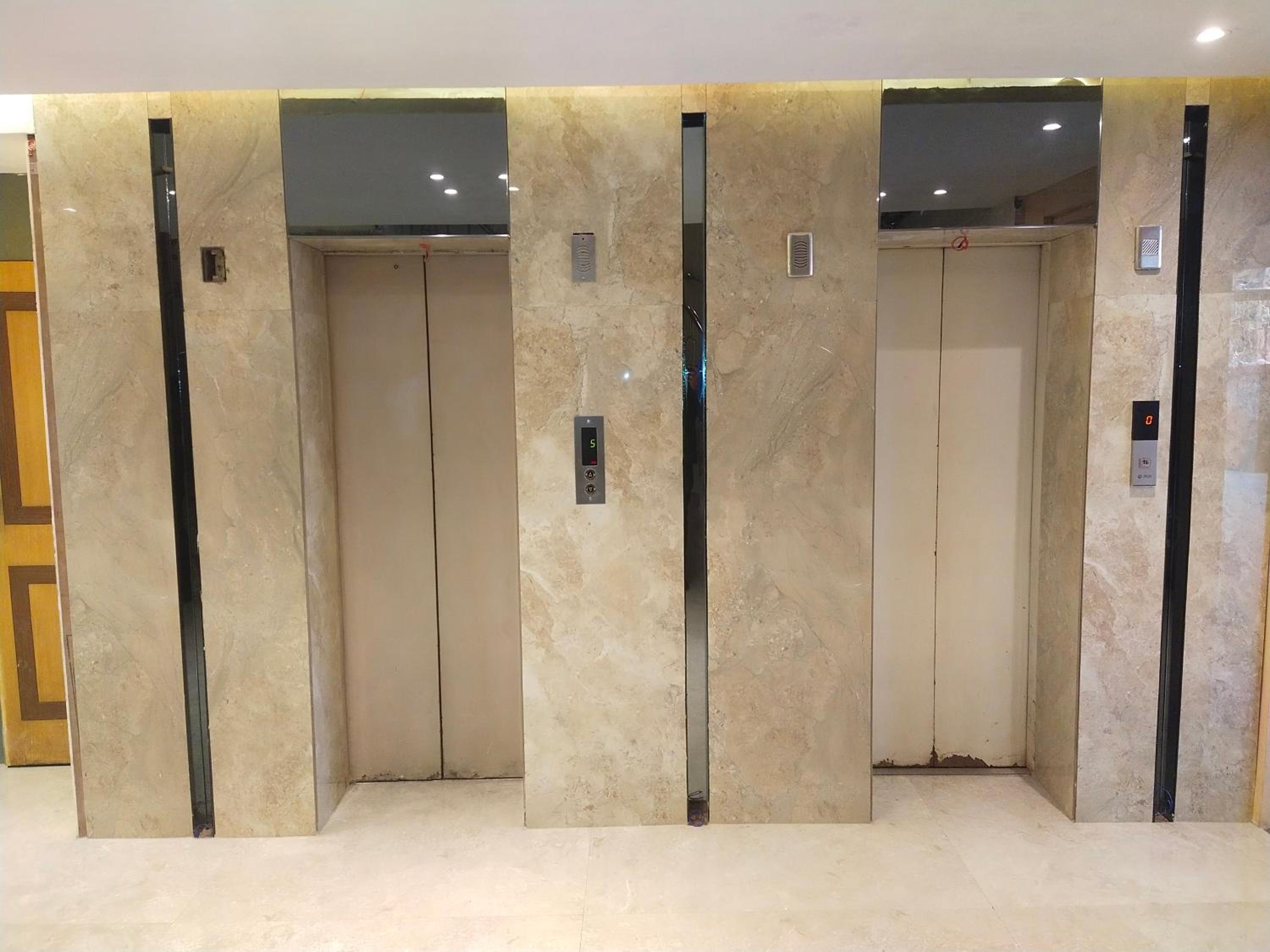 Hotel Gagan Plaza