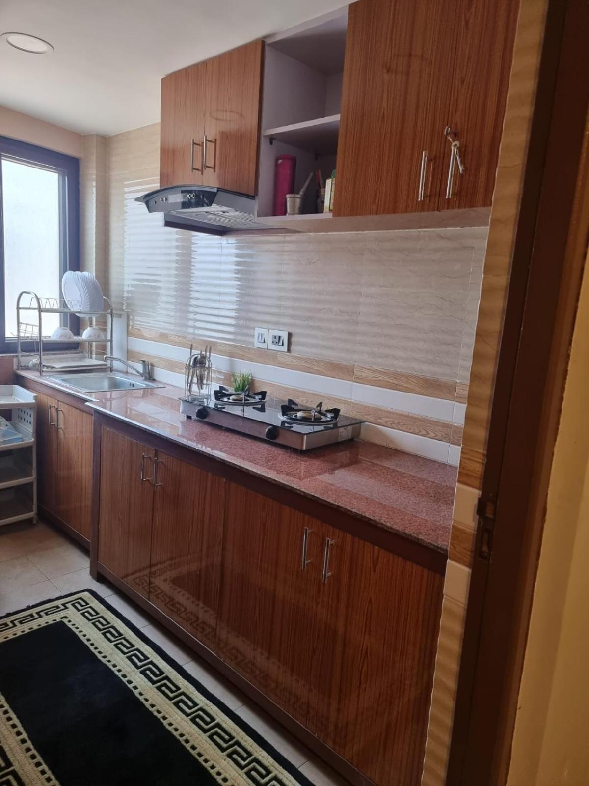 Majestic Room & Apartment view 2