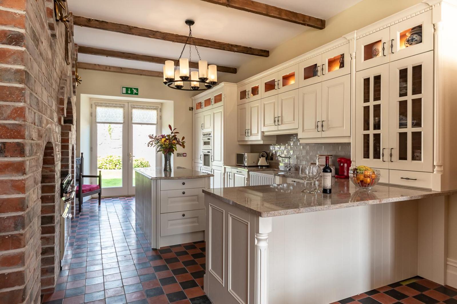 8 bedroomed house steeped in history