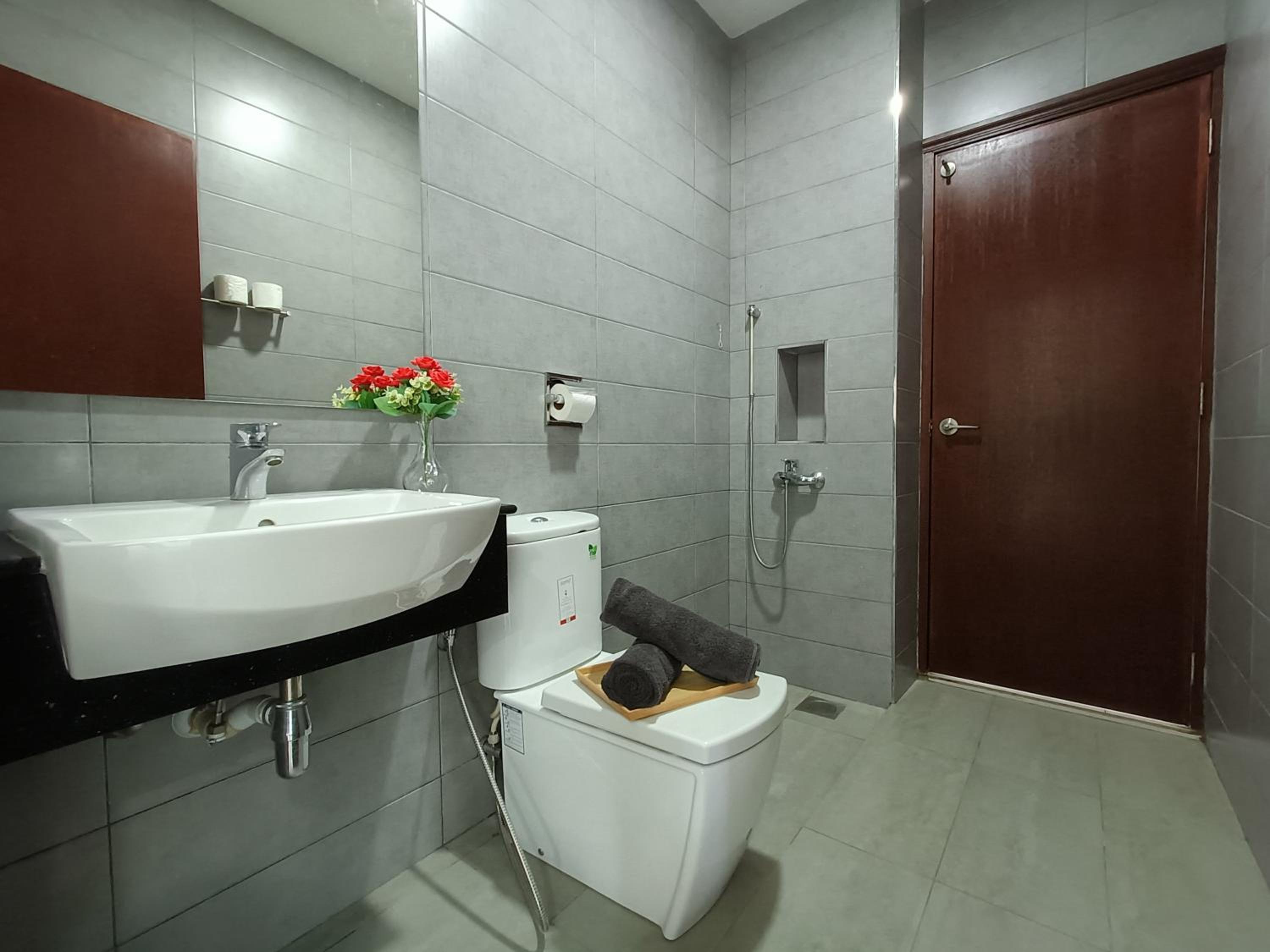 Paragon Suite Homestay by Antlerzone