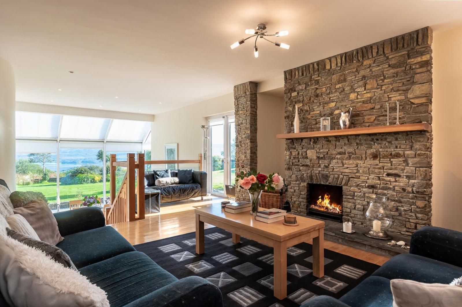 Stylish 4 bedroom home overlooking Kenmare Bay view 4