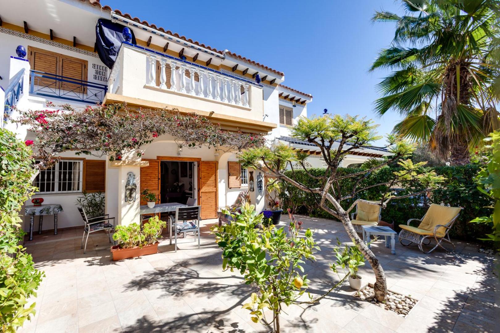 Bungalow con terraza La Mata