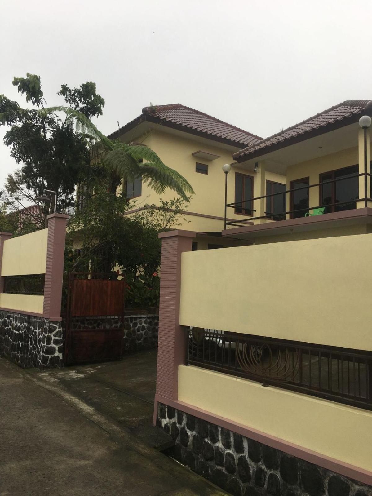 Villa Kusuma Tawangmangu view 3