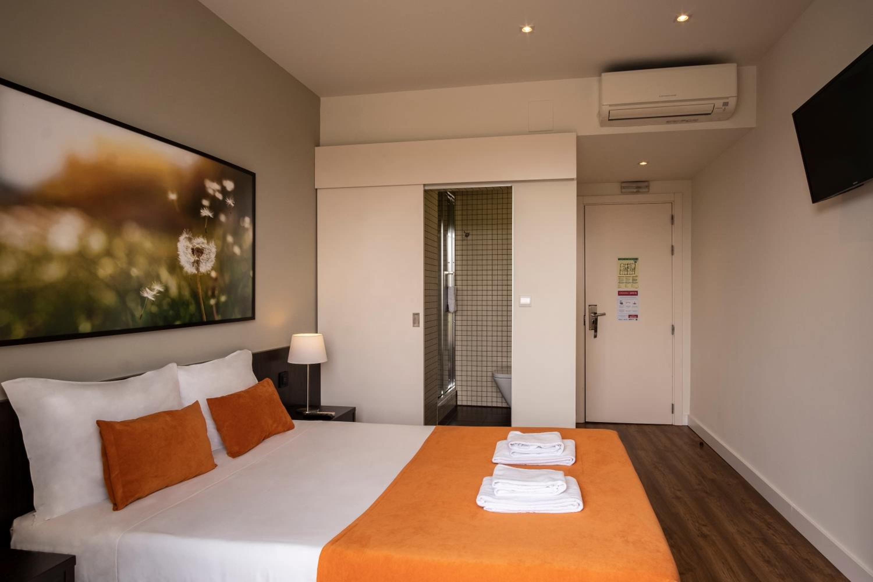 Riversuites